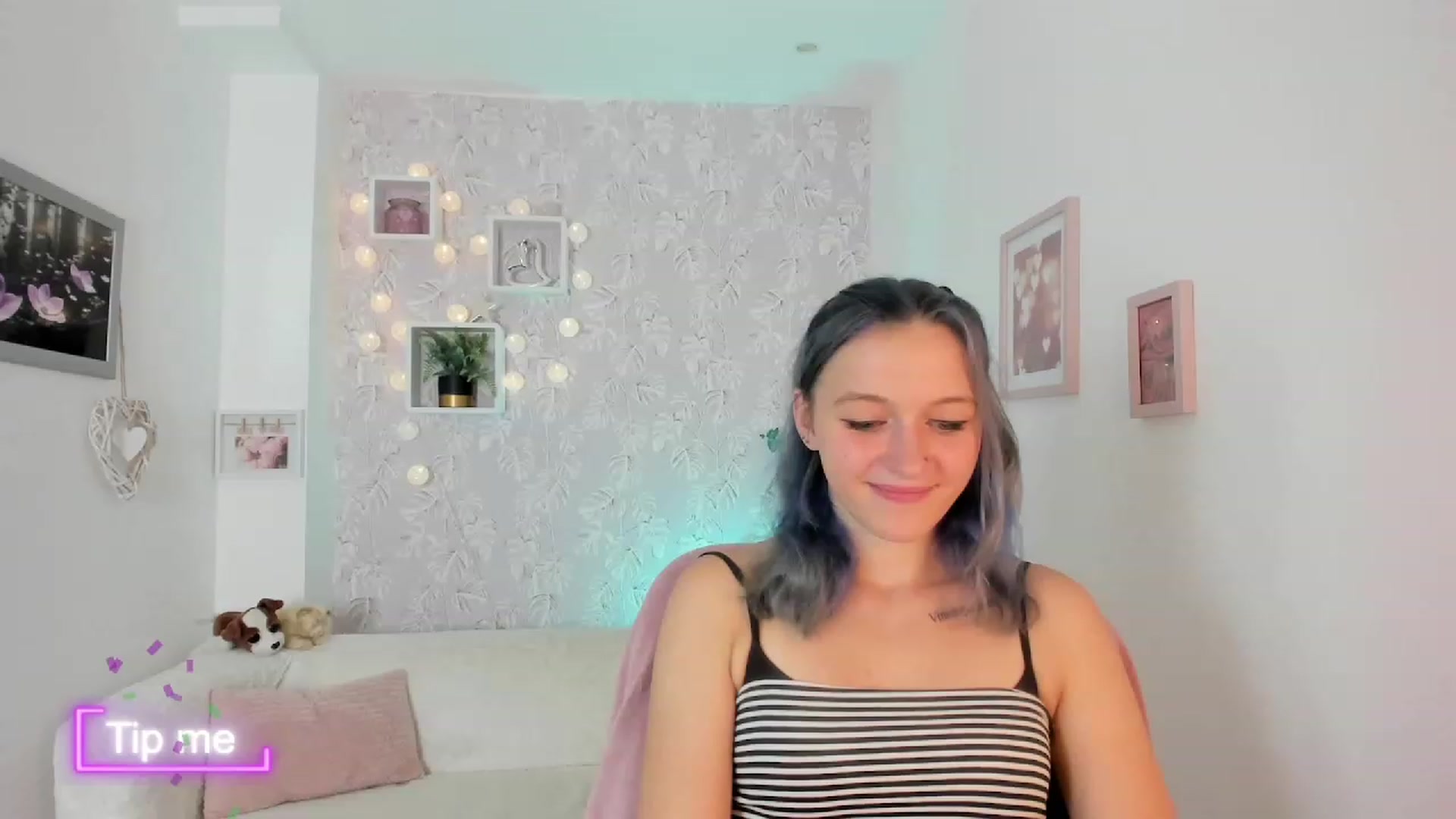 Gallery image thumbnail from Molly_Grey18's myfreecams stream on, 10/12/2023, 14:58 image 11 of 20