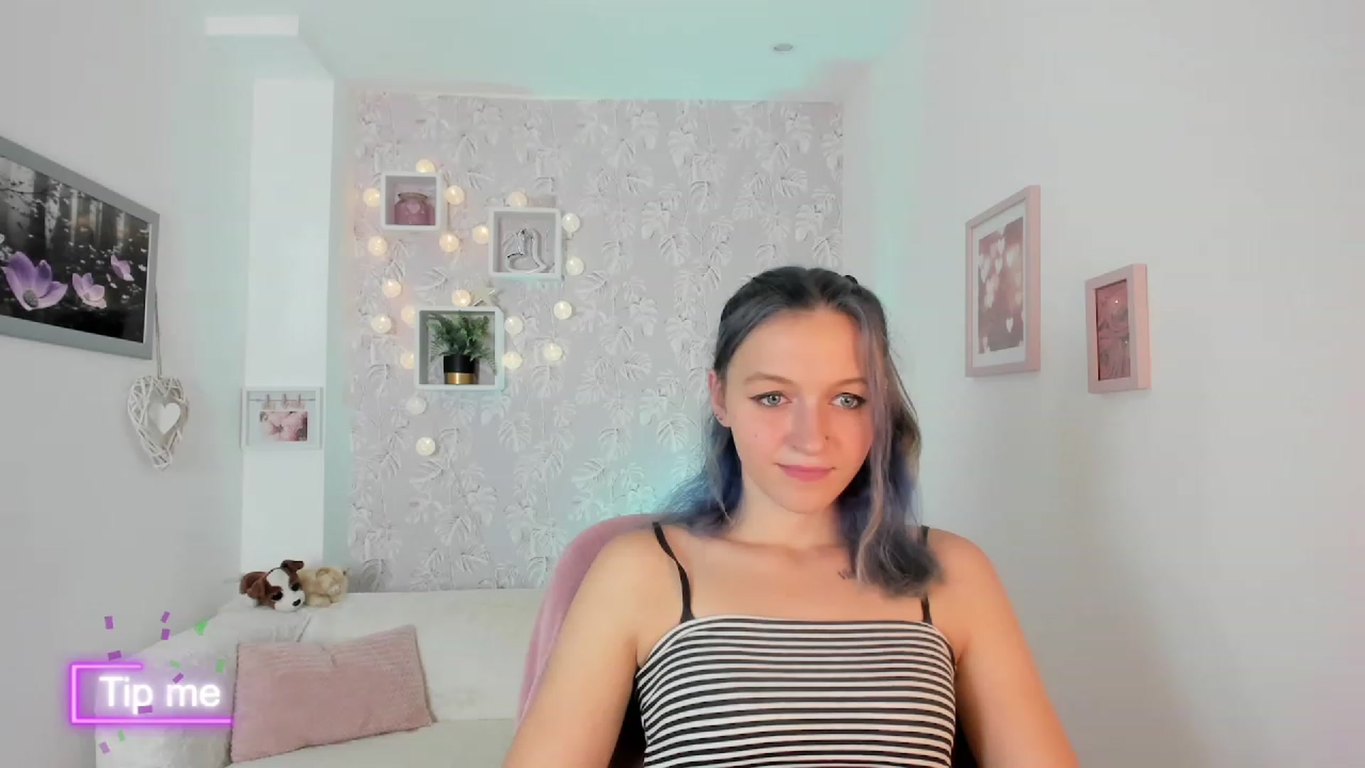 Gallery image thumbnail from Molly_Grey18's myfreecams stream on, 10/12/2023, 14:58 image 9 of 20