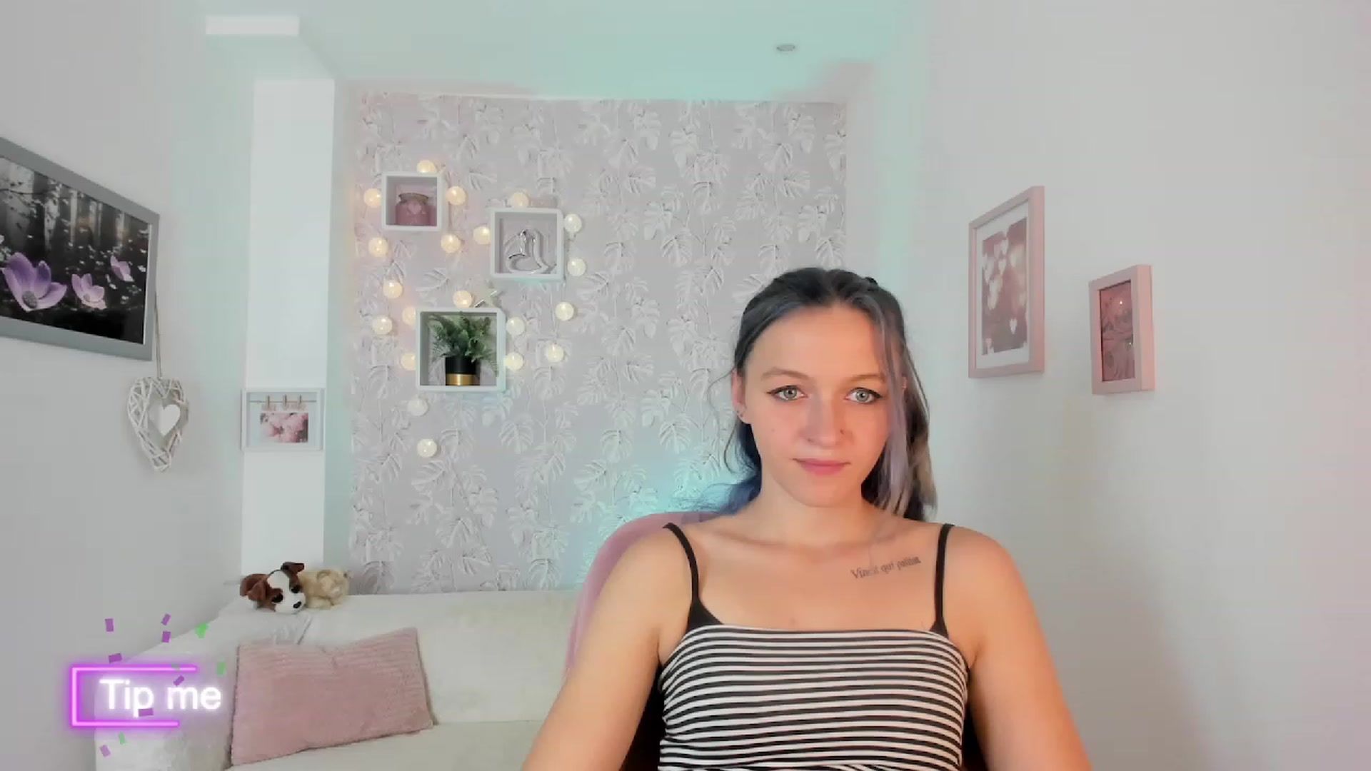 Gallery image thumbnail from Molly_Grey18's myfreecams stream on, 10/12/2023, 14:58 image 6 of 20