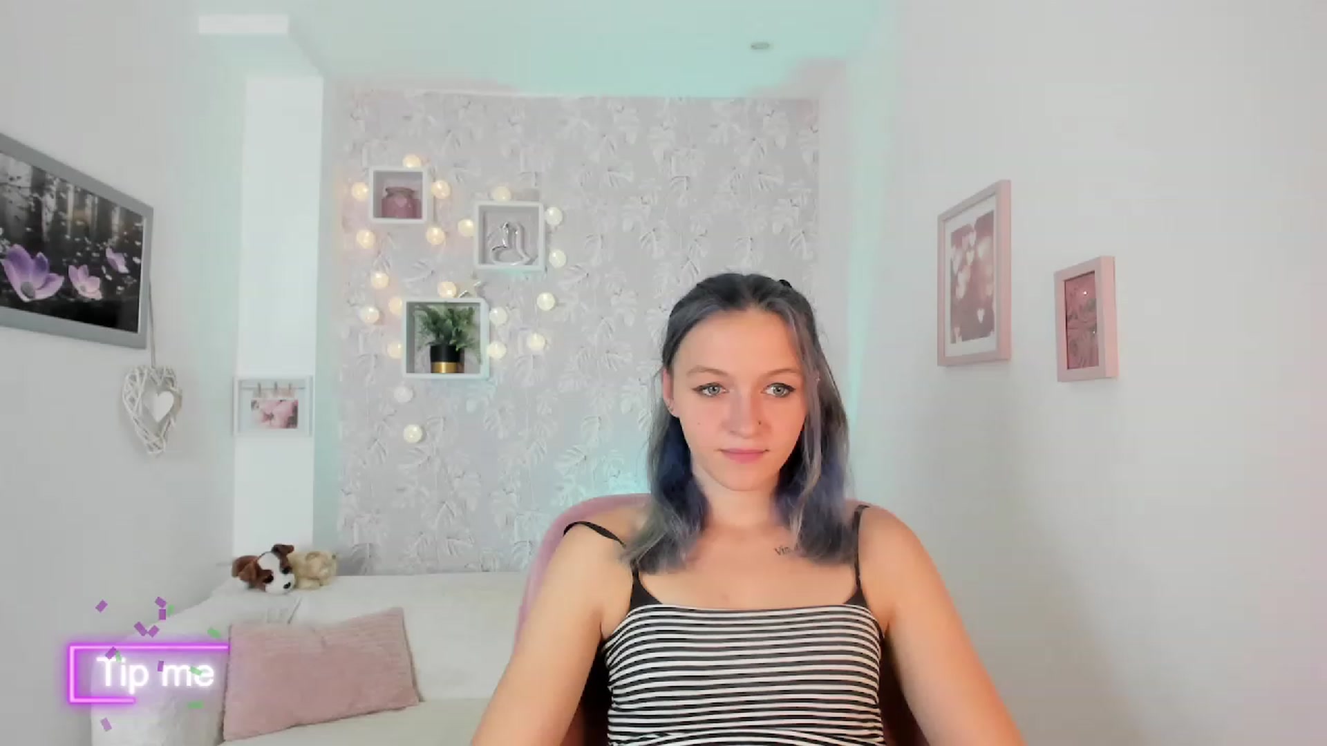 Gallery image thumbnail from Molly_Grey18's myfreecams stream on, 10/12/2023, 14:58 image 4 of 20