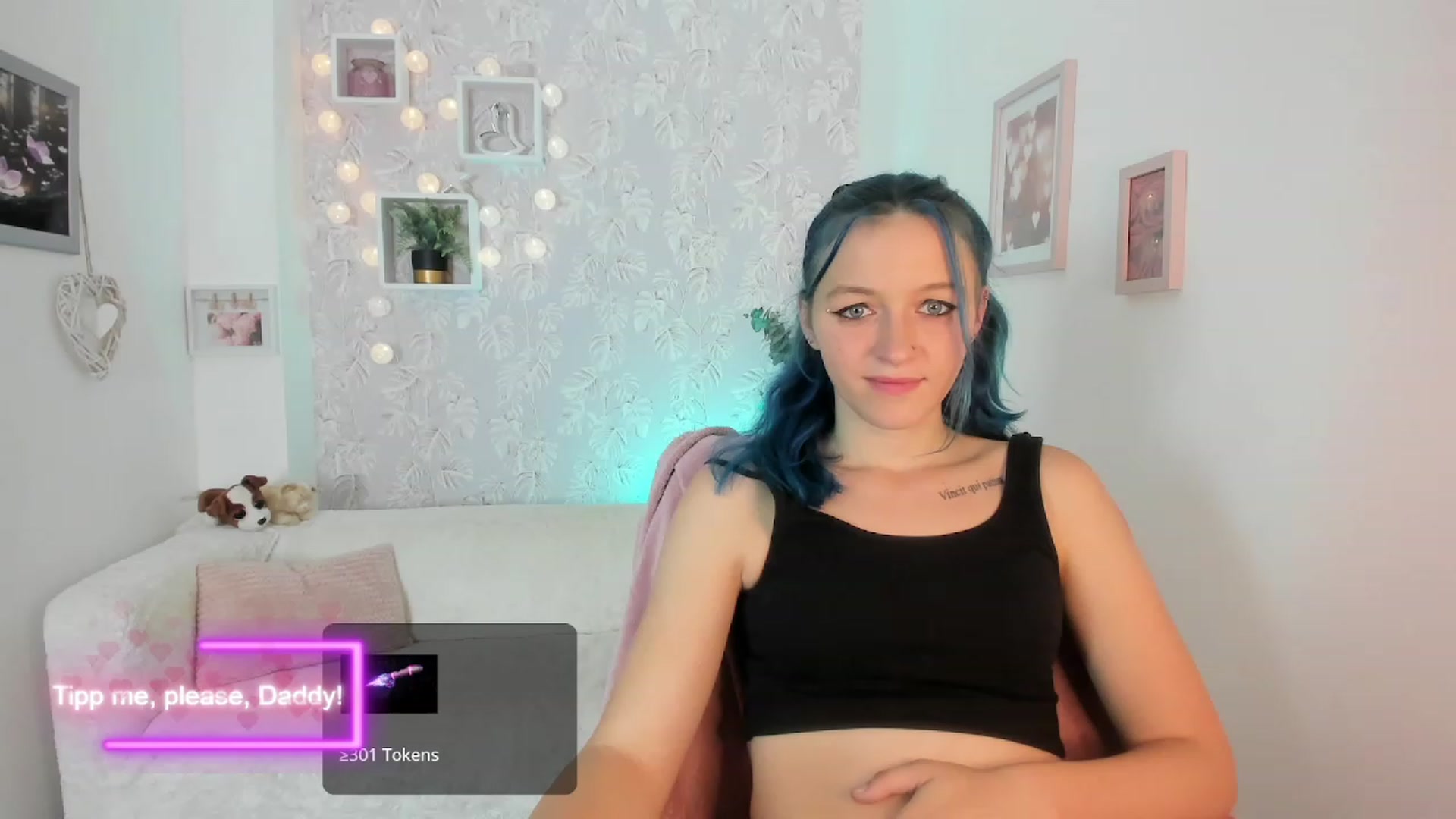 Gallery image thumbnail from Molly_Grey18's myfreecams stream on, 10/15/2023, 16:57 image 5 of 20