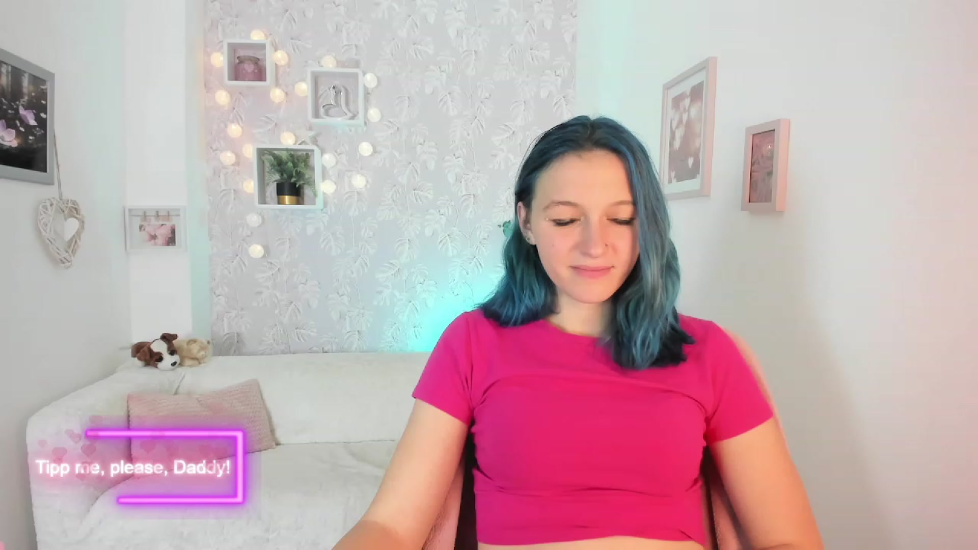 Gallery image thumbnail from Molly_Grey18's myfreecams stream on, 10/16/2023, 18:03 image 3 of 20