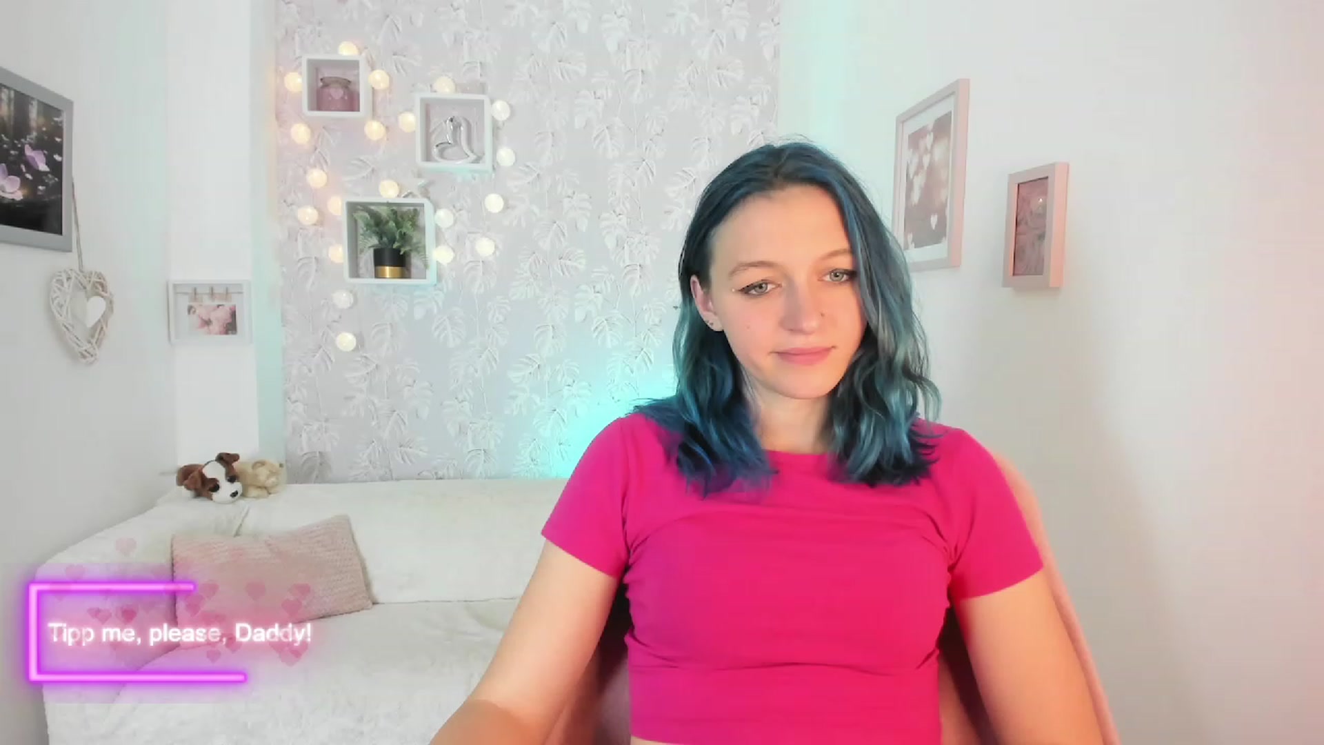 Gallery image thumbnail from Molly_Grey18's myfreecams stream on, 10/16/2023, 18:03 image 10 of 20