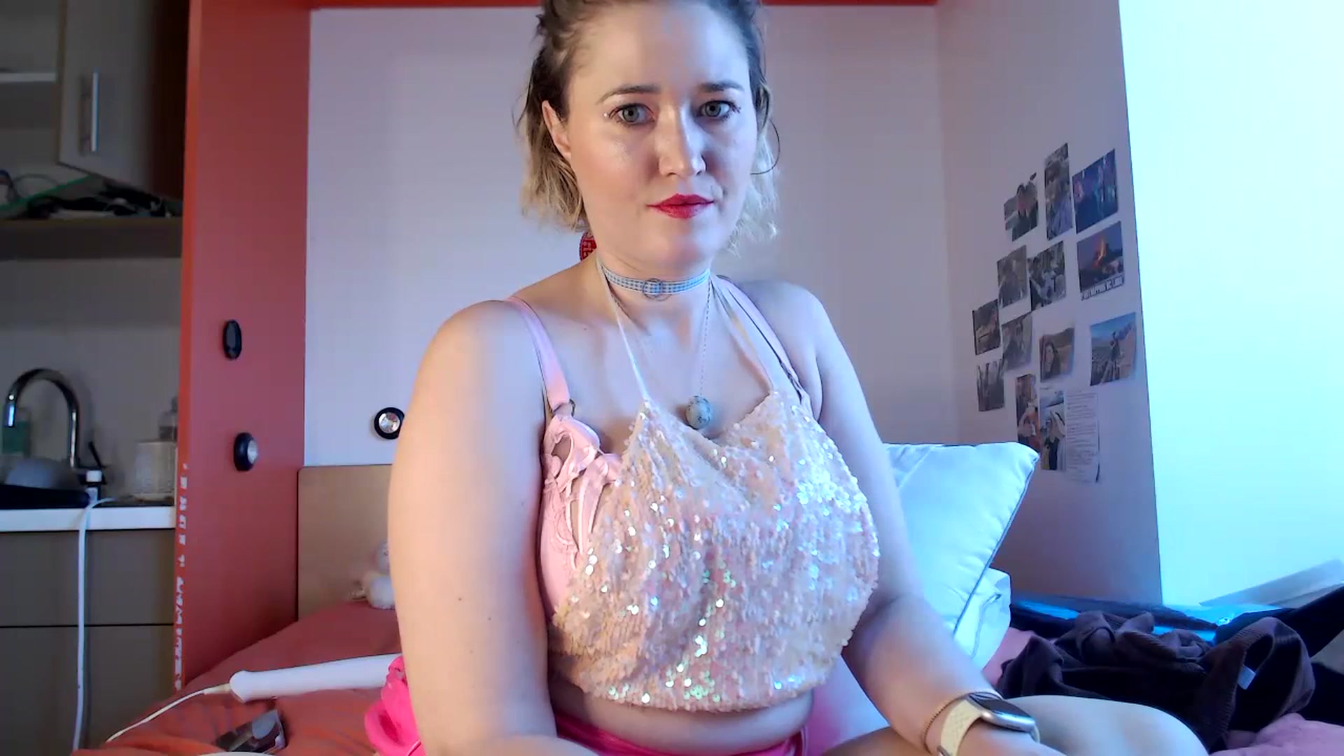 Gallery image thumbnail from Molly_Moans's myfreecams stream on, 06/24/2023, 21:24 image 9 of 20