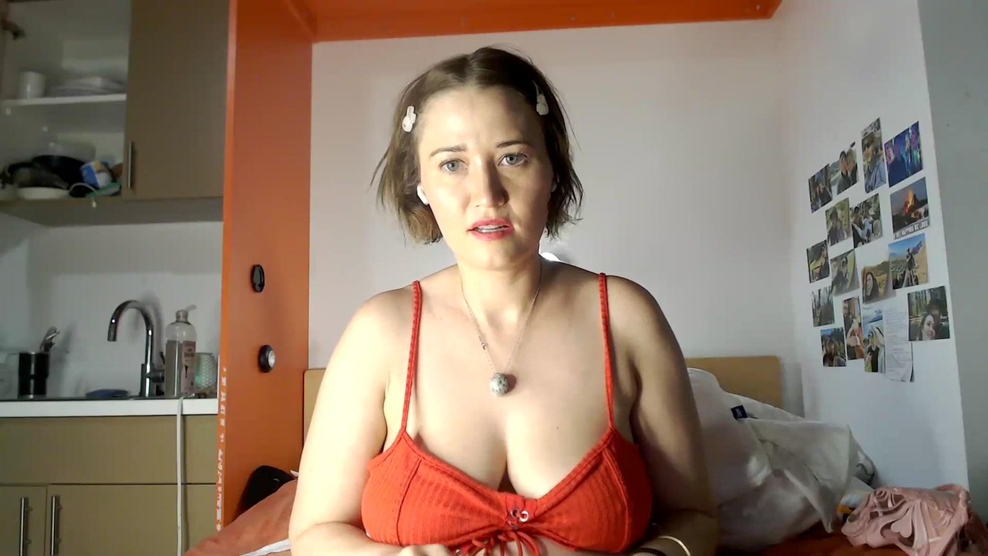 Gallery image thumbnail from Molly_Moans's myfreecams stream on, 07/18/2023, 12:01 image 16 of 20