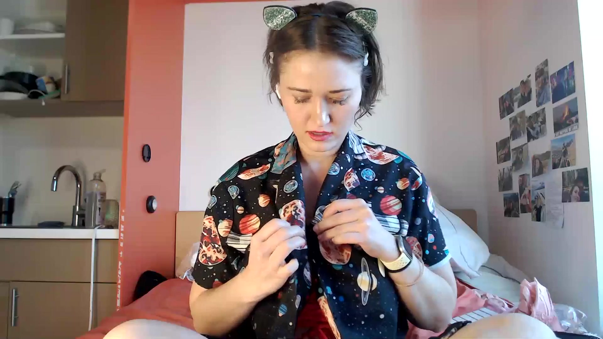 Gallery image thumbnail from Molly_Moans's myfreecams stream on, 07/18/2023, 15:42 image 18 of 20