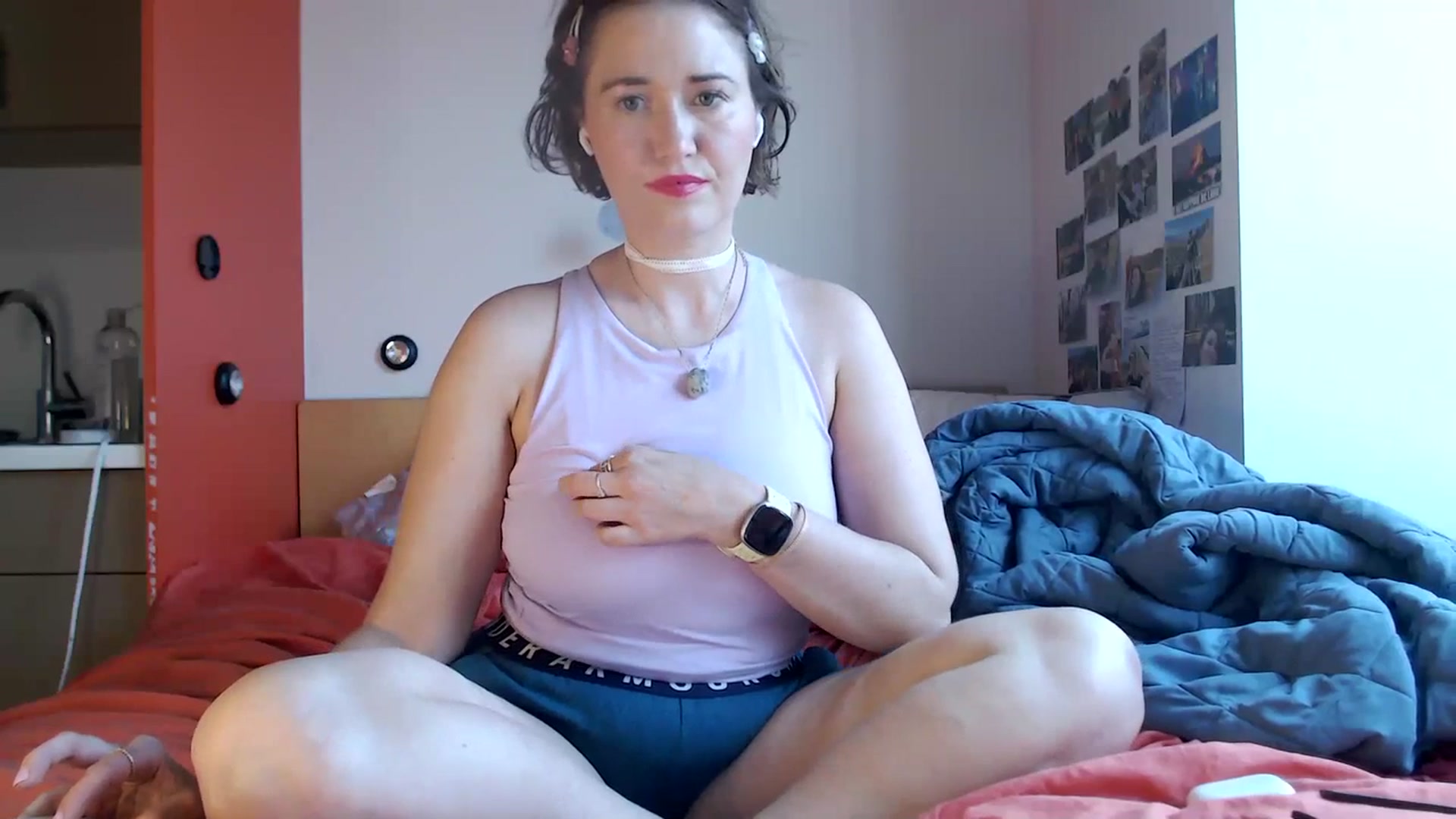 Gallery image thumbnail from Molly_Moans's myfreecams stream on, 07/20/2023, 18:22 image 12 of 20