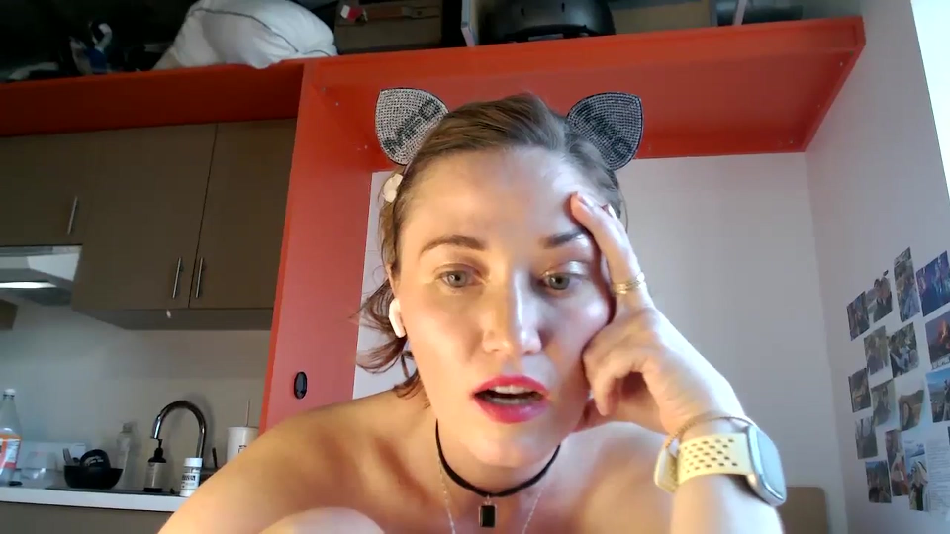 Gallery image thumbnail from Molly_Moans's myfreecams stream on, 08/16/2023, 21:45 image 19 of 20