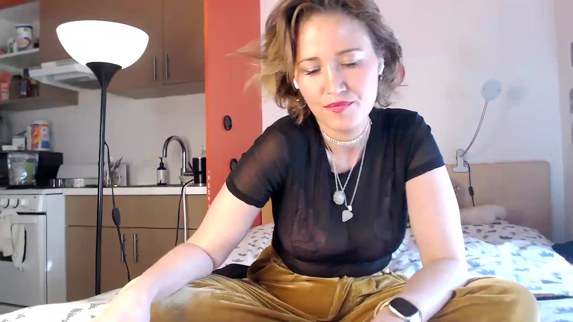 Gallery image thumbnail from Molly_Moans's myfreecams stream on, 11/01/2023, 19:08 image 14 of 20