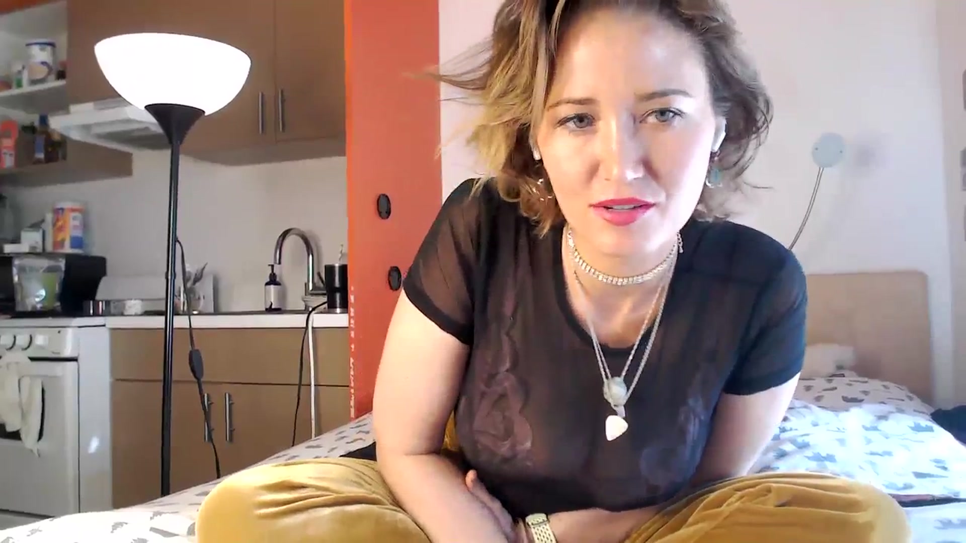 Gallery image thumbnail from Molly_Moans's myfreecams stream on, 11/01/2023, 19:08 image 18 of 20