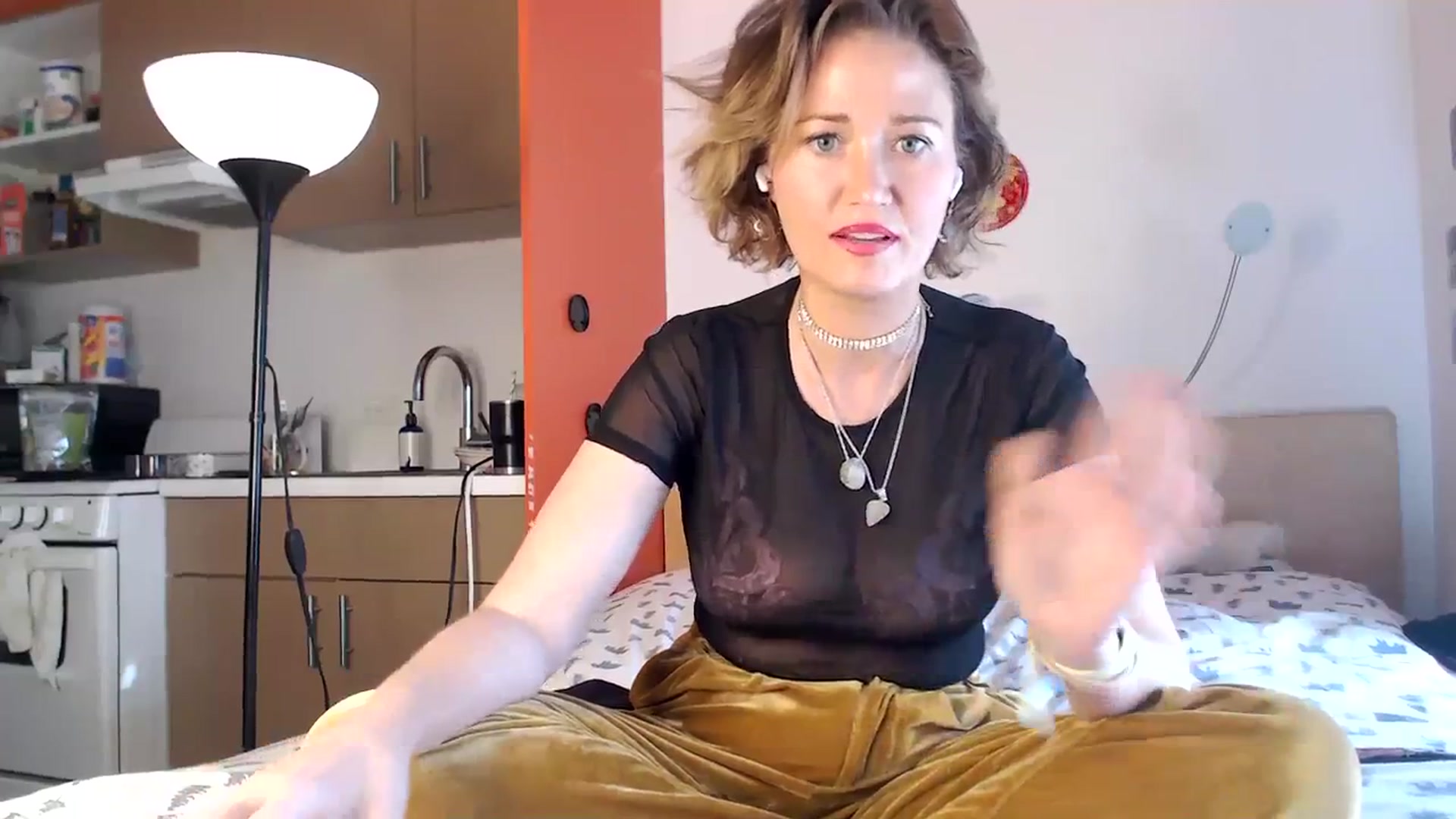 Gallery image thumbnail from Molly_Moans's myfreecams stream on, 11/01/2023, 19:08 image 15 of 20