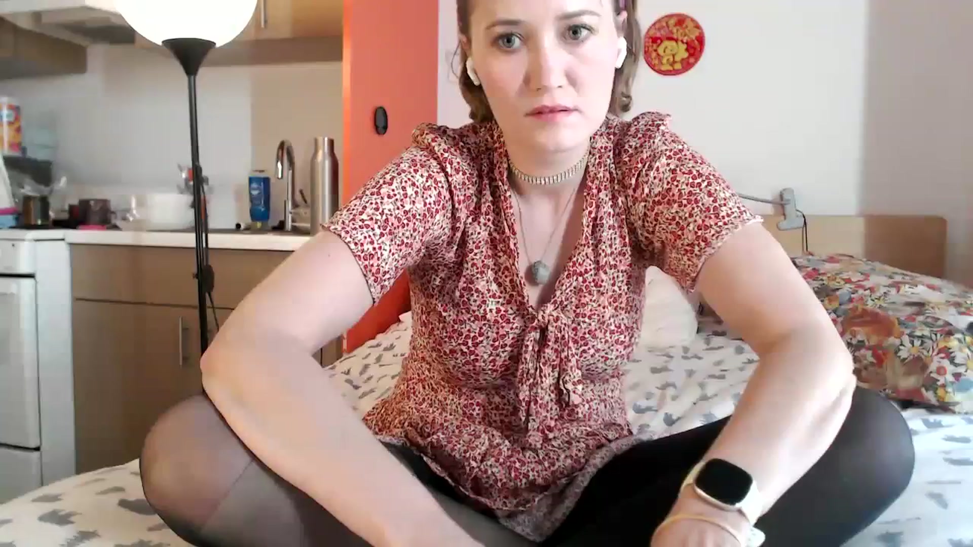 Gallery image thumbnail from Molly_Moans's myfreecams stream on, 12/10/2023, 16:14 image 8 of 20
