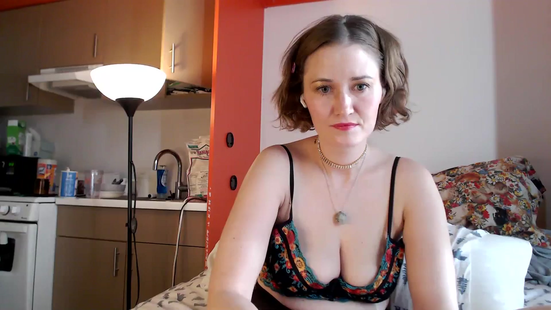 Gallery image thumbnail from Molly_Moans's myfreecams stream on, 12/13/2023, 17:11 image 10 of 20