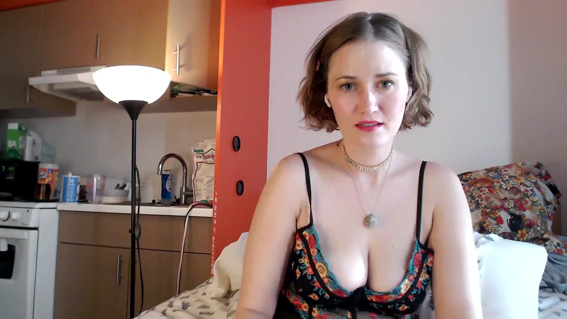 Gallery image thumbnail from Molly_Moans's myfreecams stream on, 12/13/2023, 17:11 image 19 of 20