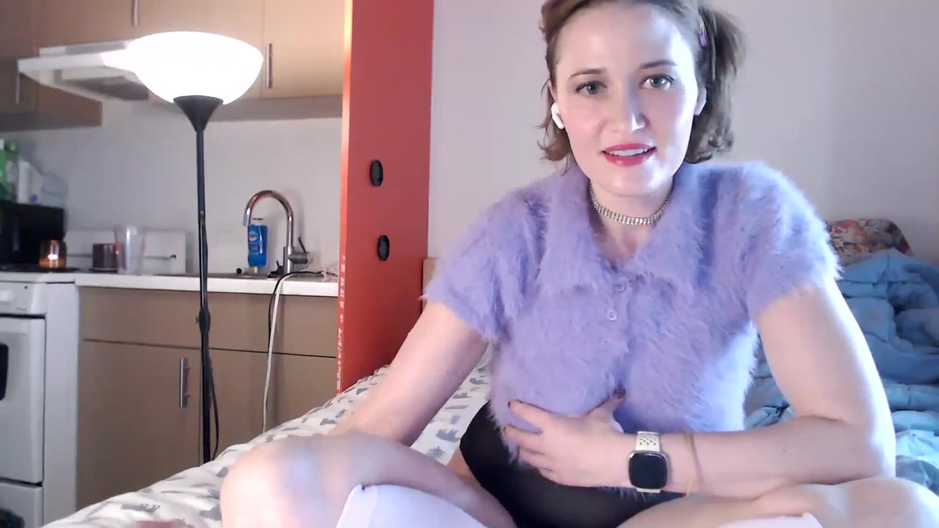 Gallery image thumbnail from Molly_Moans's myfreecams stream on, 12/13/2023, 23:29 image 7 of 20