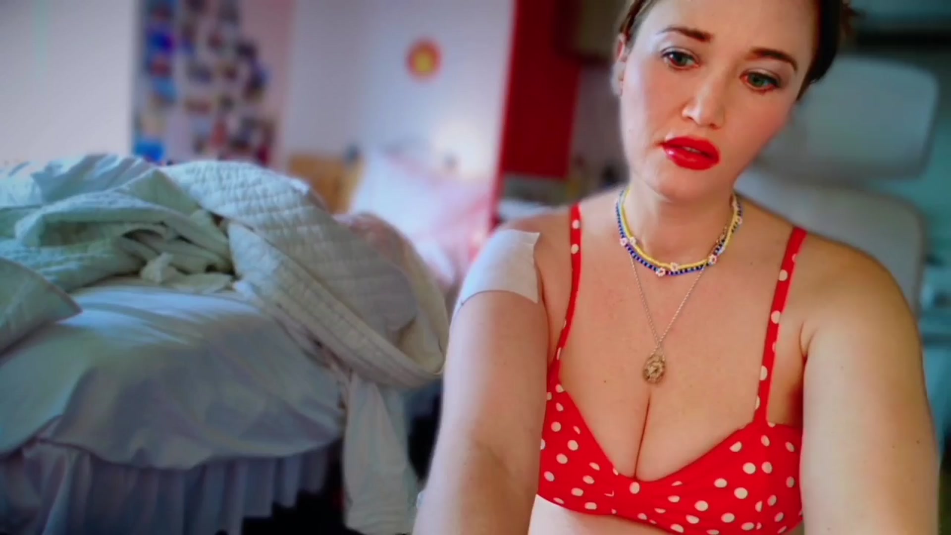 Gallery image thumbnail from Molly_Moans's myfreecams stream on, 03/29/2024, 21:28 image 7 of 20