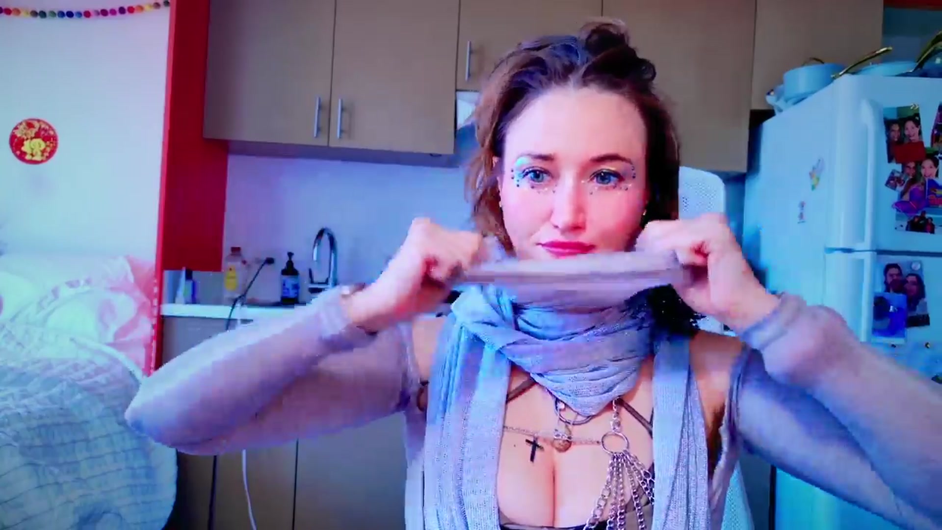 Gallery image thumbnail from Molly_Moans's myfreecams stream on, 04/07/2024, 19:49 image 12 of 20
