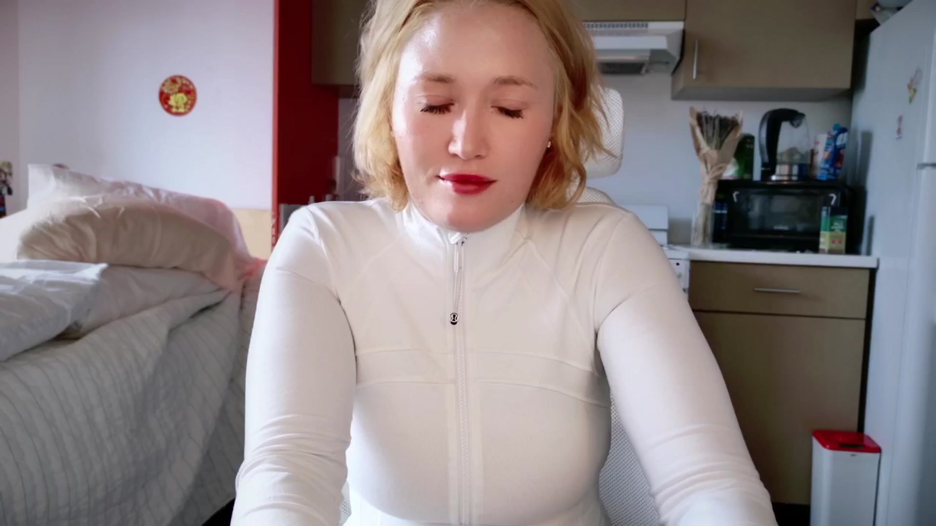 Gallery image thumbnail from Molly_Moans's myfreecams stream on, 04/24/2024, 17:42 image 9 of 20