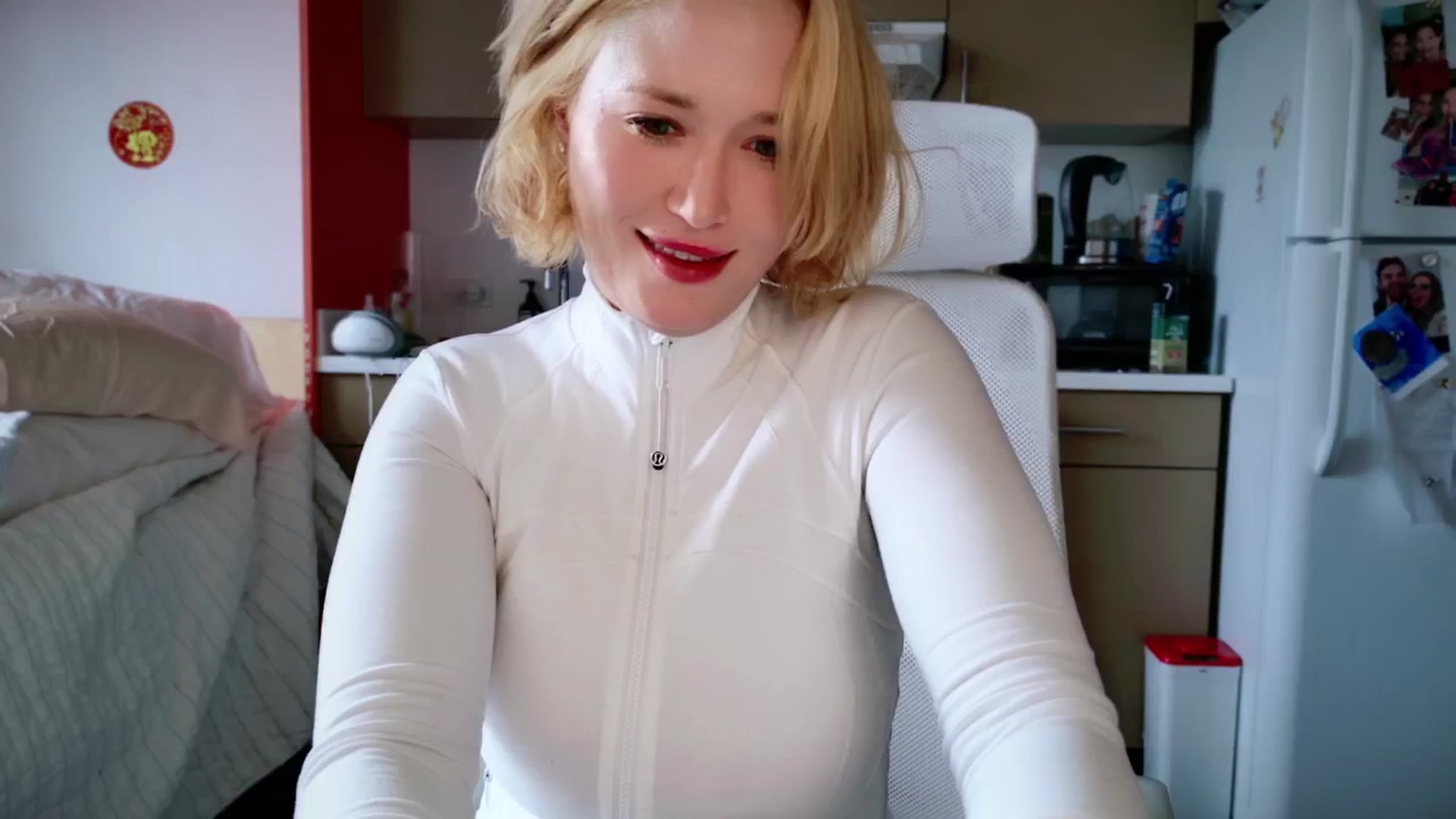 Gallery image thumbnail from Molly_Moans's myfreecams stream on, 04/24/2024, 17:42 image 19 of 20