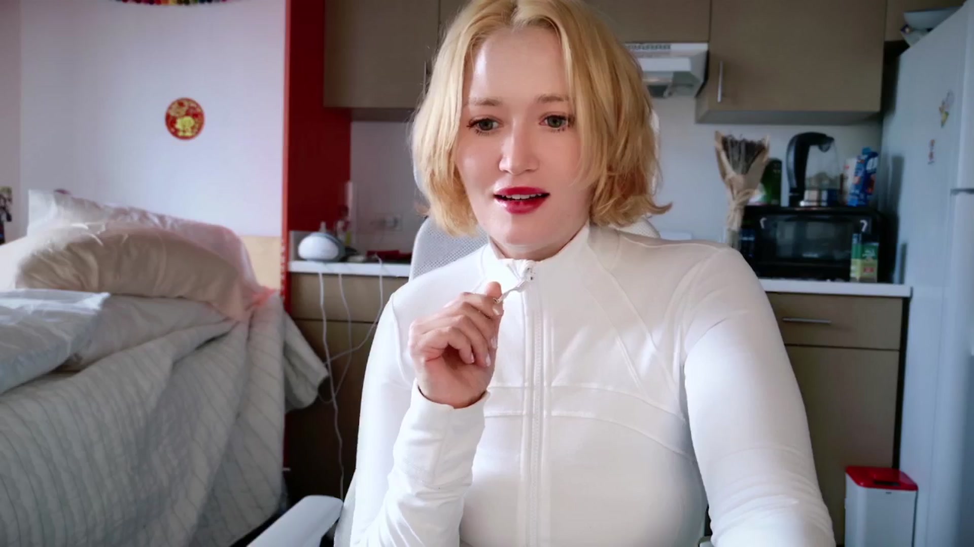 Gallery image thumbnail from Molly_Moans's myfreecams stream on, 04/24/2024, 17:42 image 2 of 20