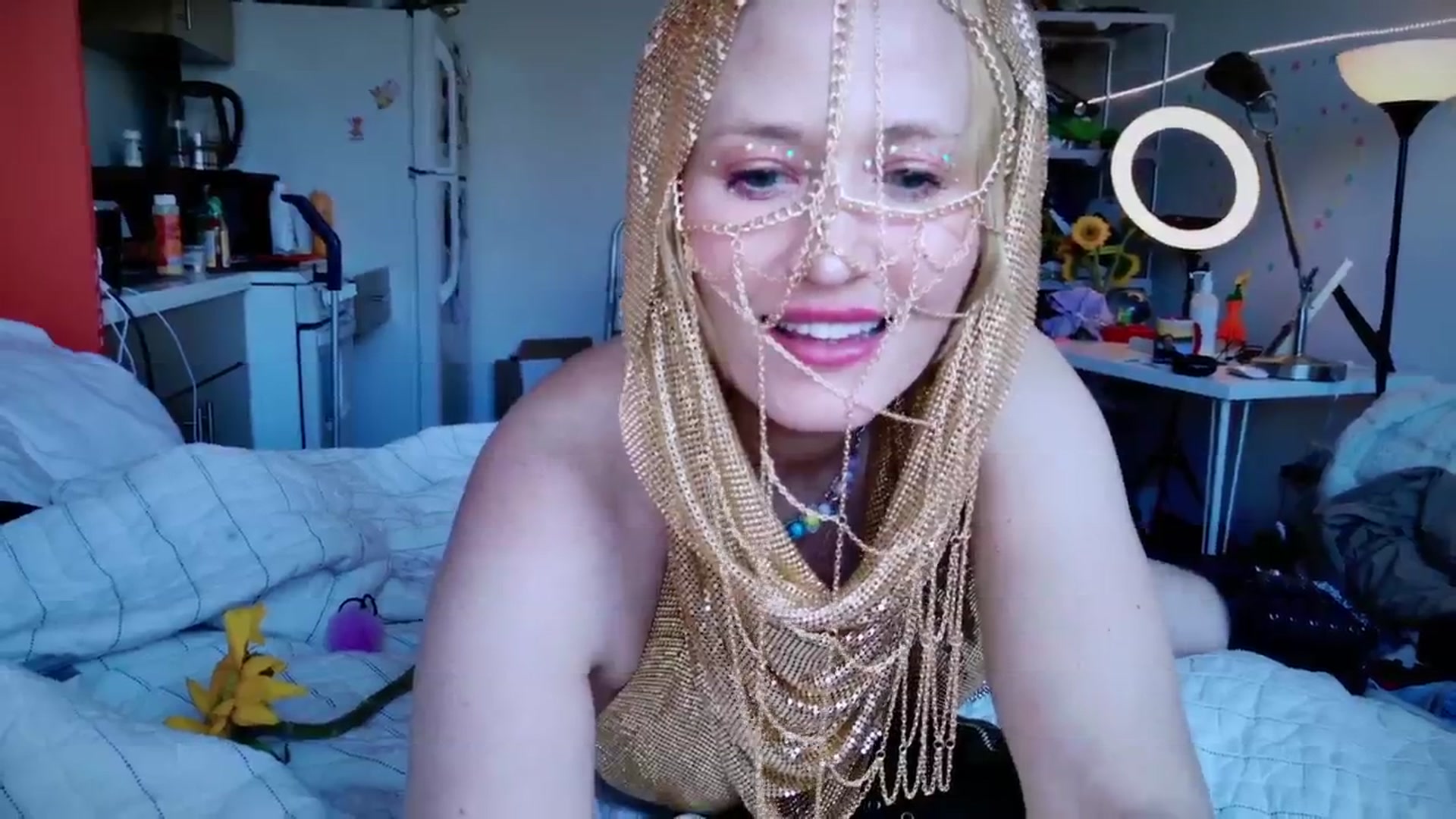 Gallery image thumbnail from Molly_Moans's myfreecams stream on, 04/27/2024, 23:19 image 13 of 20