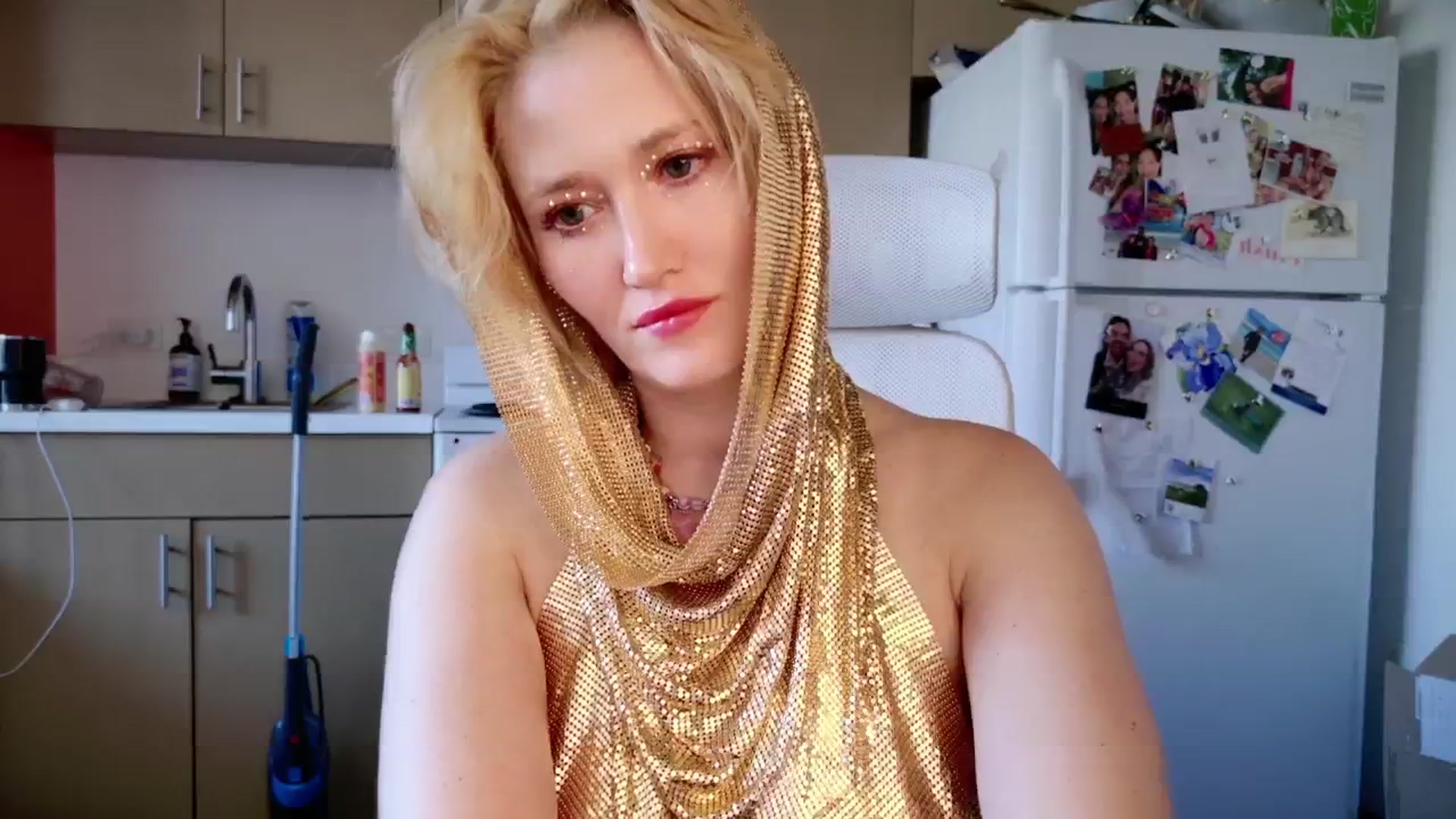 Gallery image thumbnail from Molly_Moans's myfreecams stream on, 04/28/2024, 24:11 image 9 of 20
