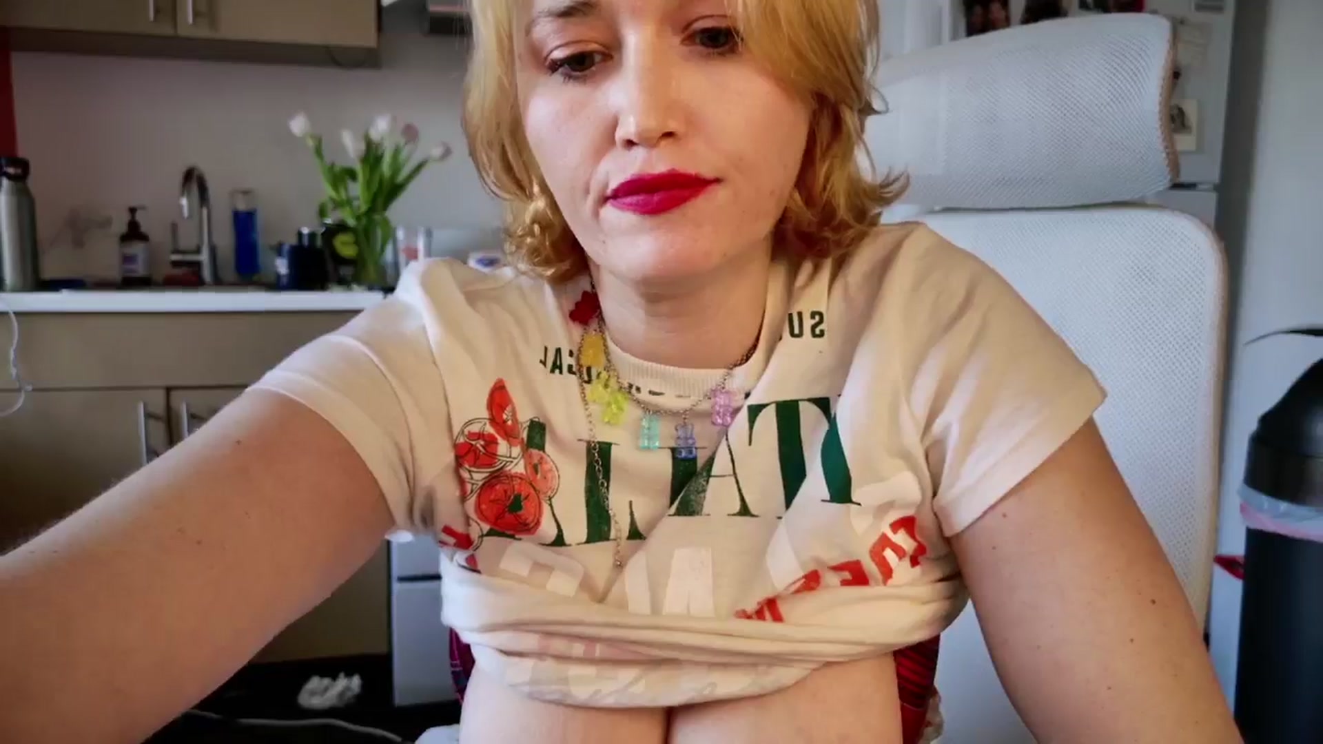 Gallery image thumbnail from Molly_Moans's myfreecams stream on, 05/13/2024, 22:42 image 17 of 20