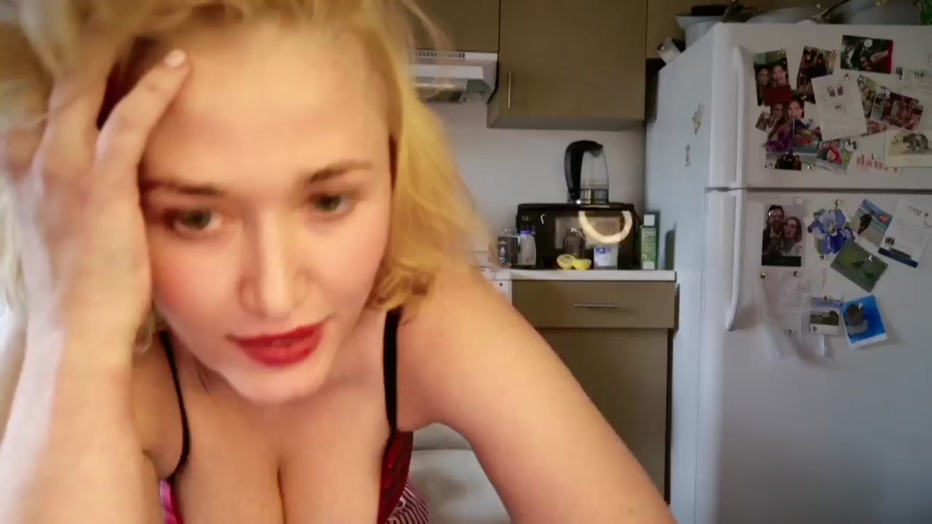 Gallery image thumbnail from Molly_Moans's myfreecams stream on, 05/15/2024, 23:24 image 15 of 20