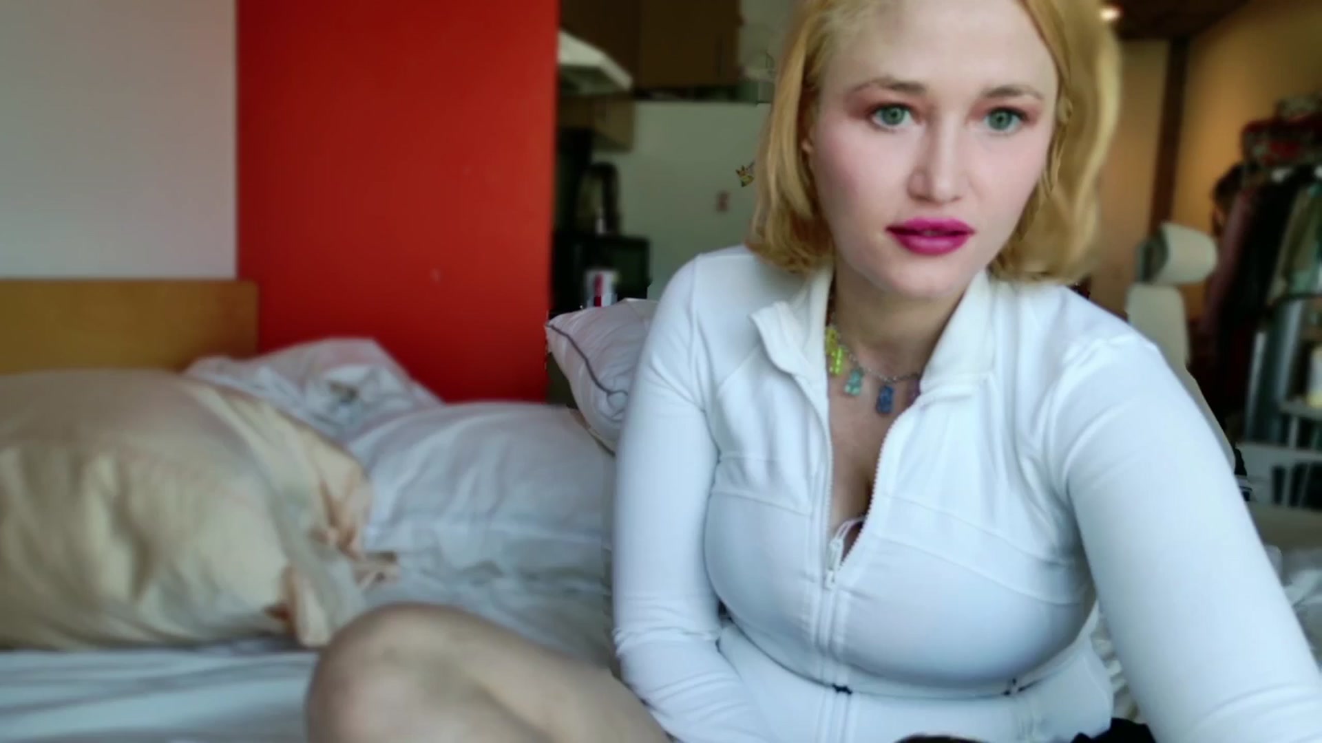 Gallery image thumbnail from Molly_Moans's myfreecams stream on, 05/19/2024, 20:40 image 3 of 20