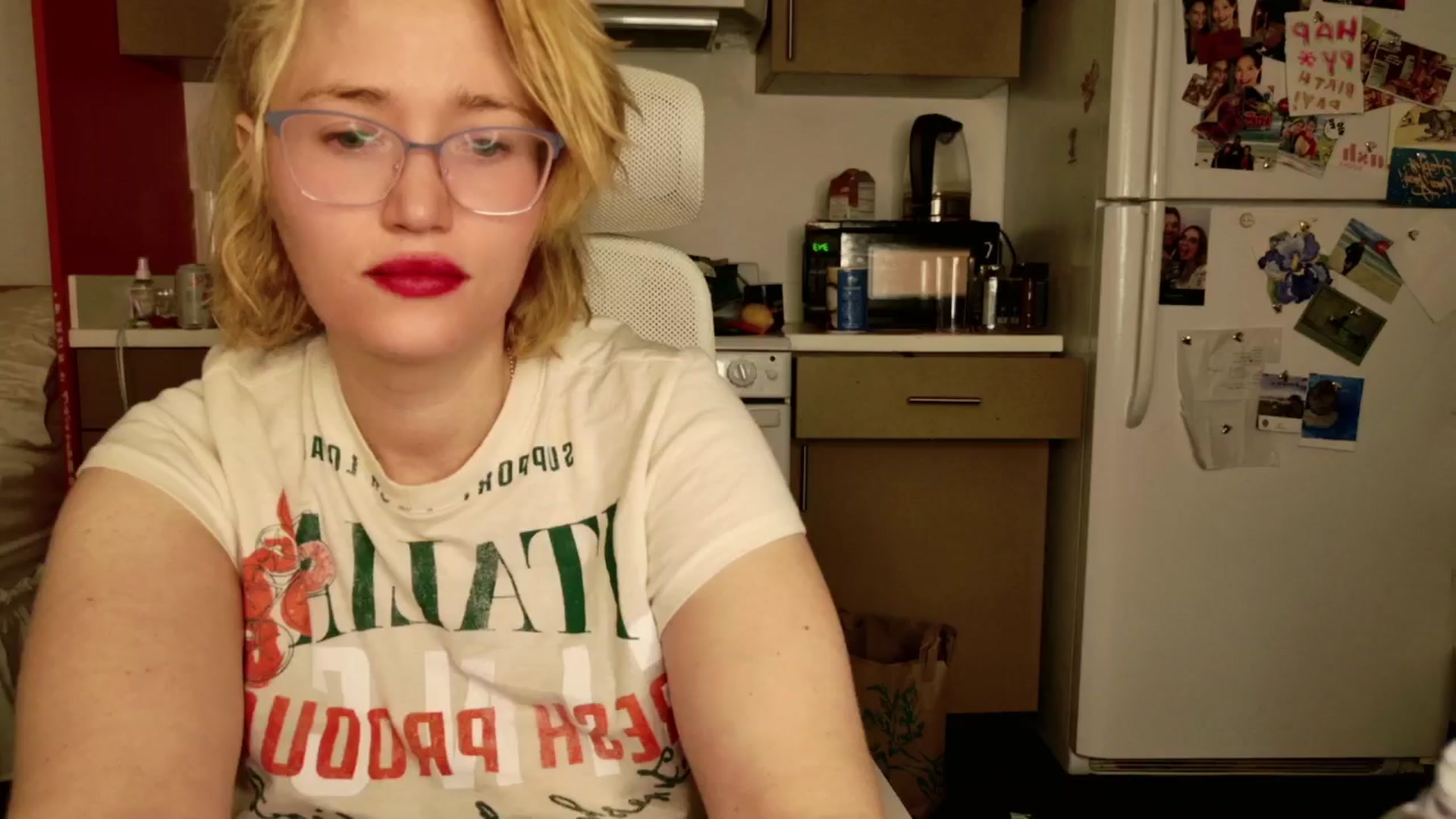 Gallery image thumbnail from Molly_Moans's myfreecams stream on, 05/23/2024, 11:50 image 9 of 20