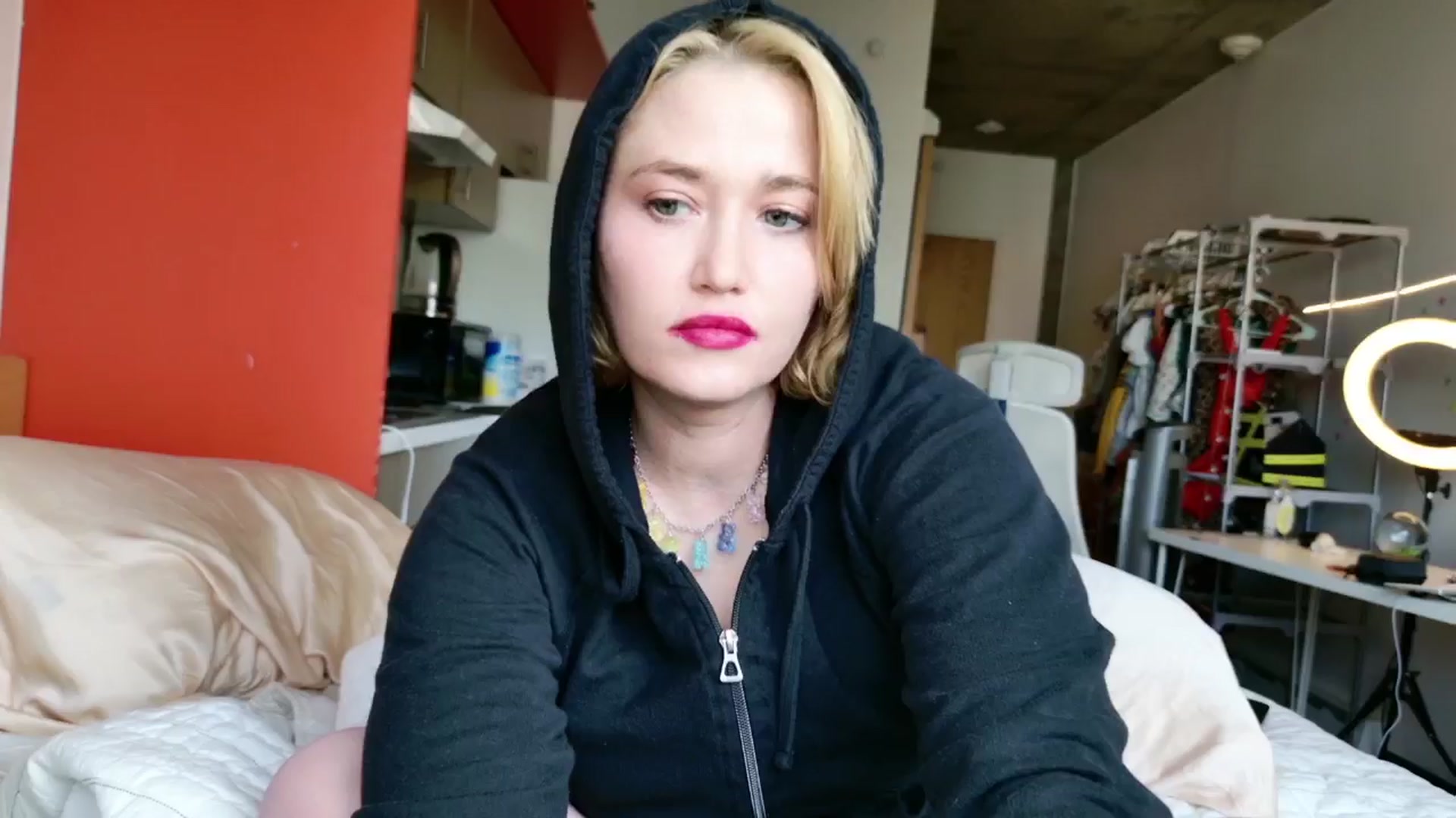 Gallery image thumbnail from Molly_Moans's myfreecams stream on, 05/28/2024, 22:46 image 2 of 20