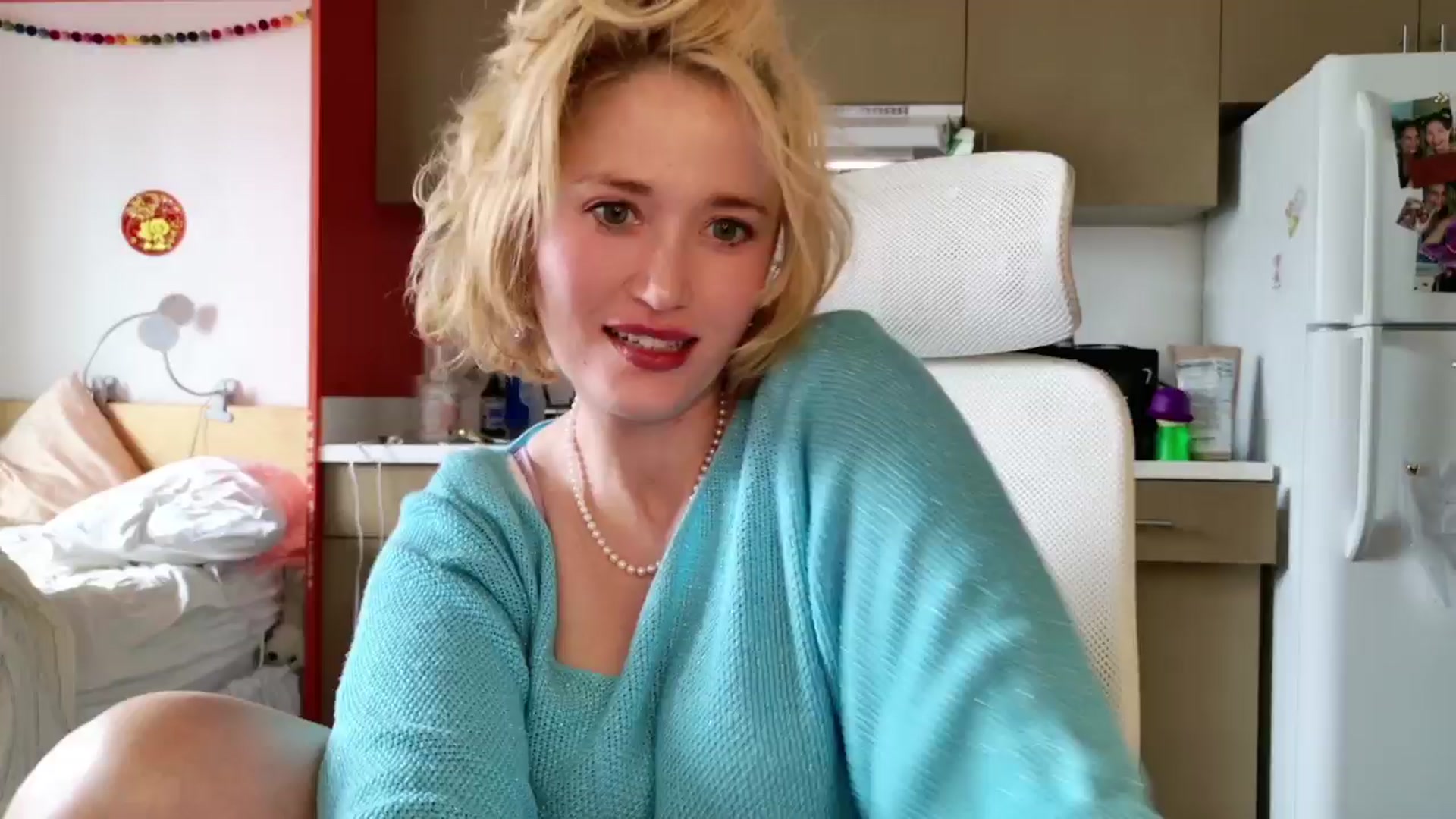Gallery image thumbnail from Molly_Moans's myfreecams stream on, 06/06/2024, 19:31 image 2 of 20