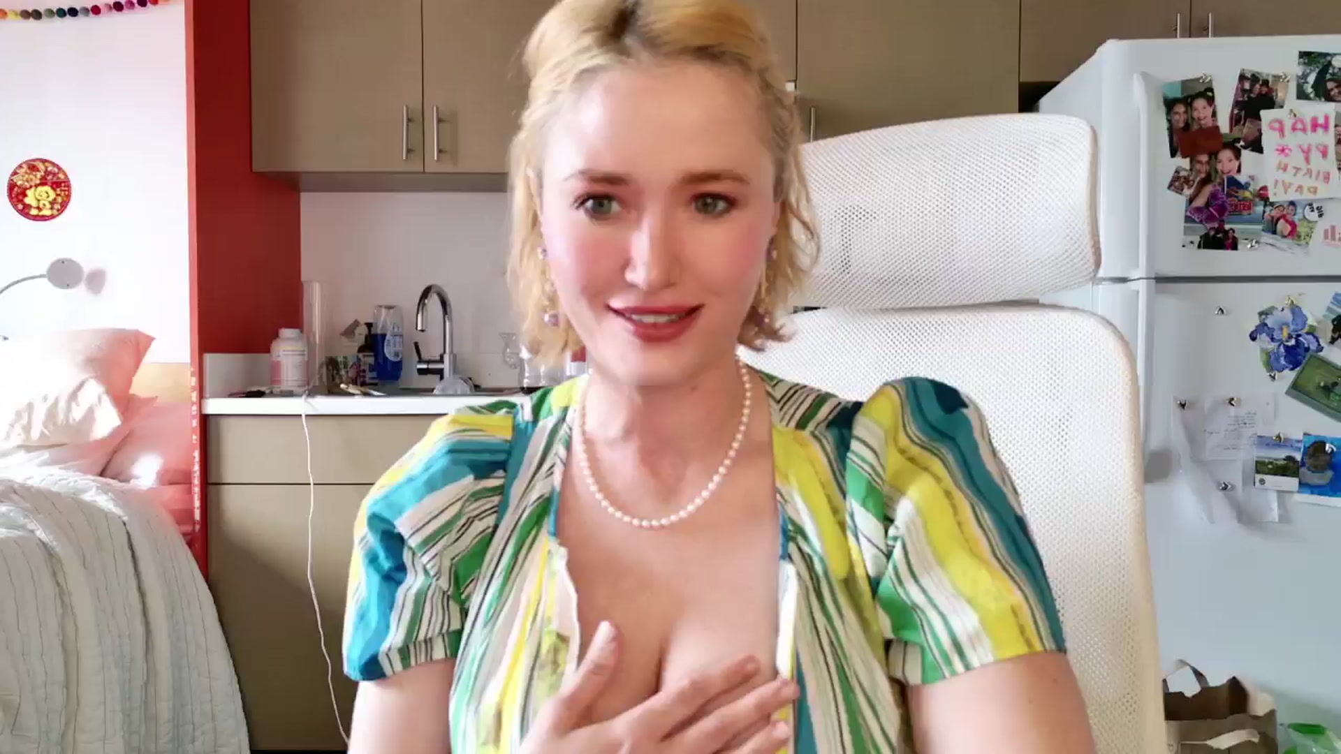 Gallery image thumbnail from Molly_Moans's myfreecams stream on, 06/07/2024, 18:31 image 1 of 20