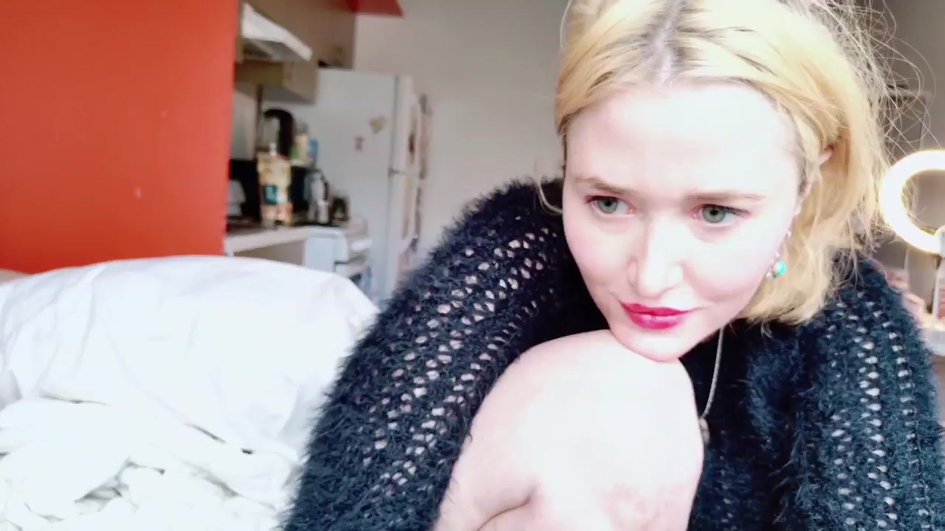 Gallery image thumbnail from Molly_Moans's myfreecams stream on, 06/13/2024, 17:33 image 16 of 20