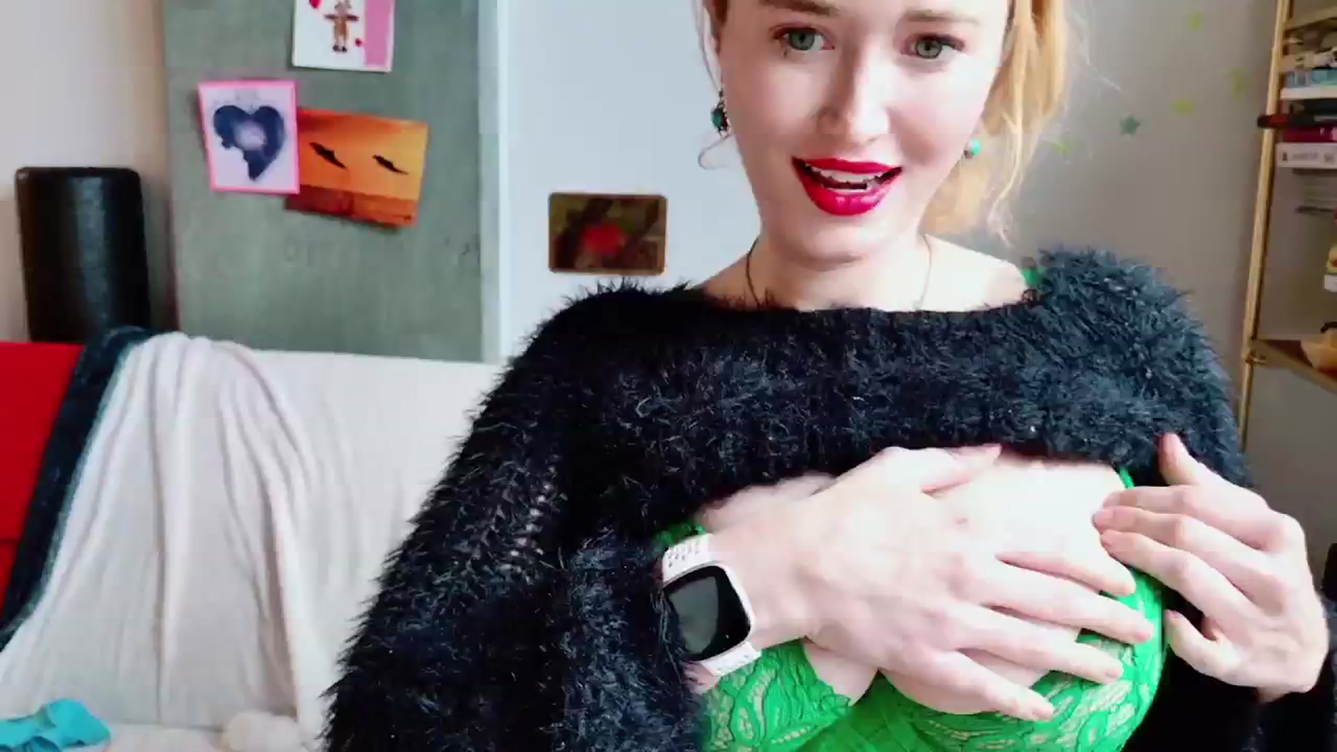 Gallery image thumbnail from Molly_Moans's myfreecams stream on, 06/13/2024, 20:30 image 2 of 20