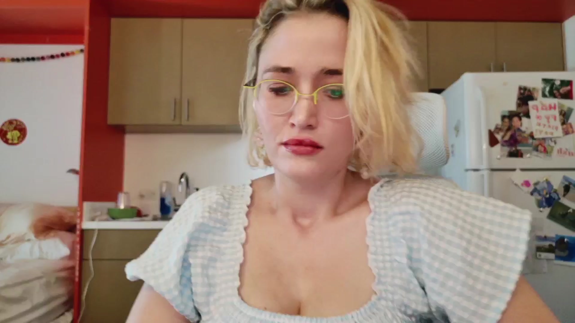 Gallery image thumbnail from Molly_Moans's myfreecams stream on, 09/08/2024, 20:10 image 2 of 20