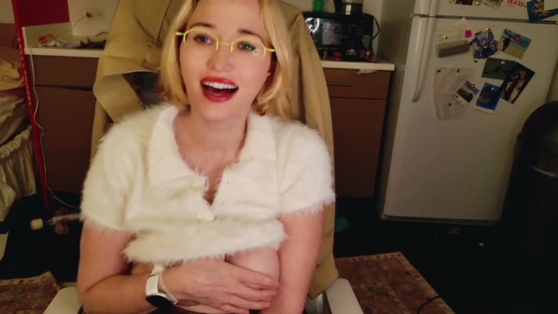 Gallery image thumbnail from Molly_Moans's myfreecams stream on, 09/20/2024, 13:51 image 16 of 20