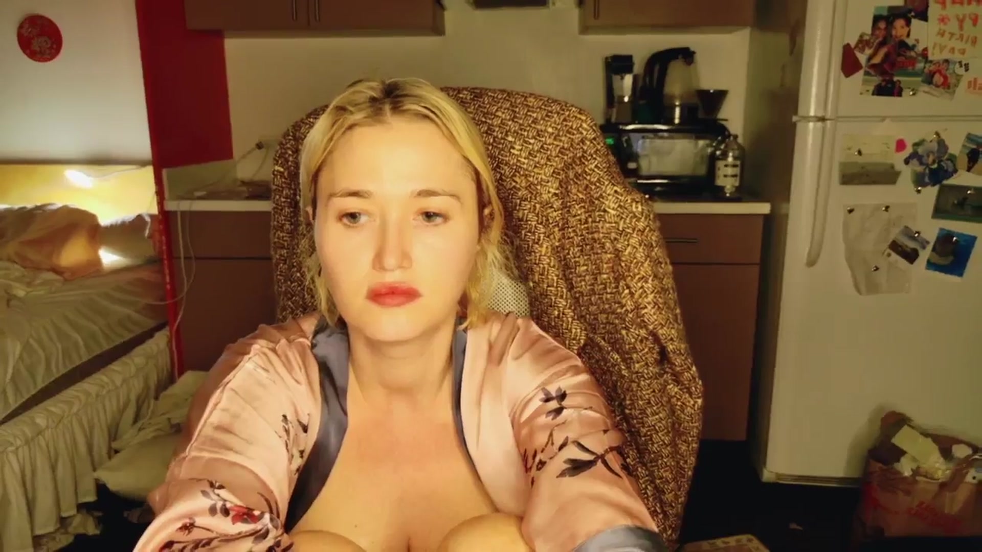 Gallery image thumbnail from Molly_Moans's myfreecams stream on, 09/28/2024, 10:11 image 12 of 20