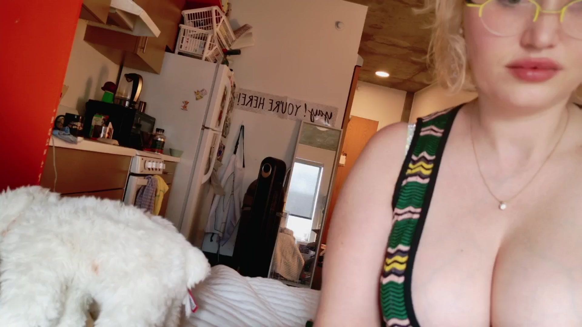 Gallery image thumbnail from Molly_Moans's myfreecams stream on, 11/18/2024, 18:17 image 12 of 20