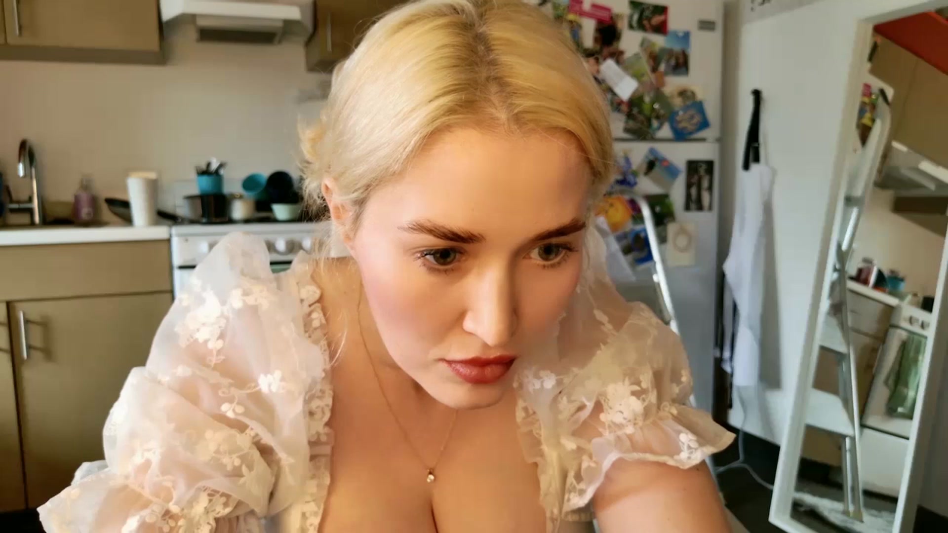 Gallery image thumbnail from Molly_Moans's myfreecams stream on, 02/07/2025, 23:31 image 19 of 20