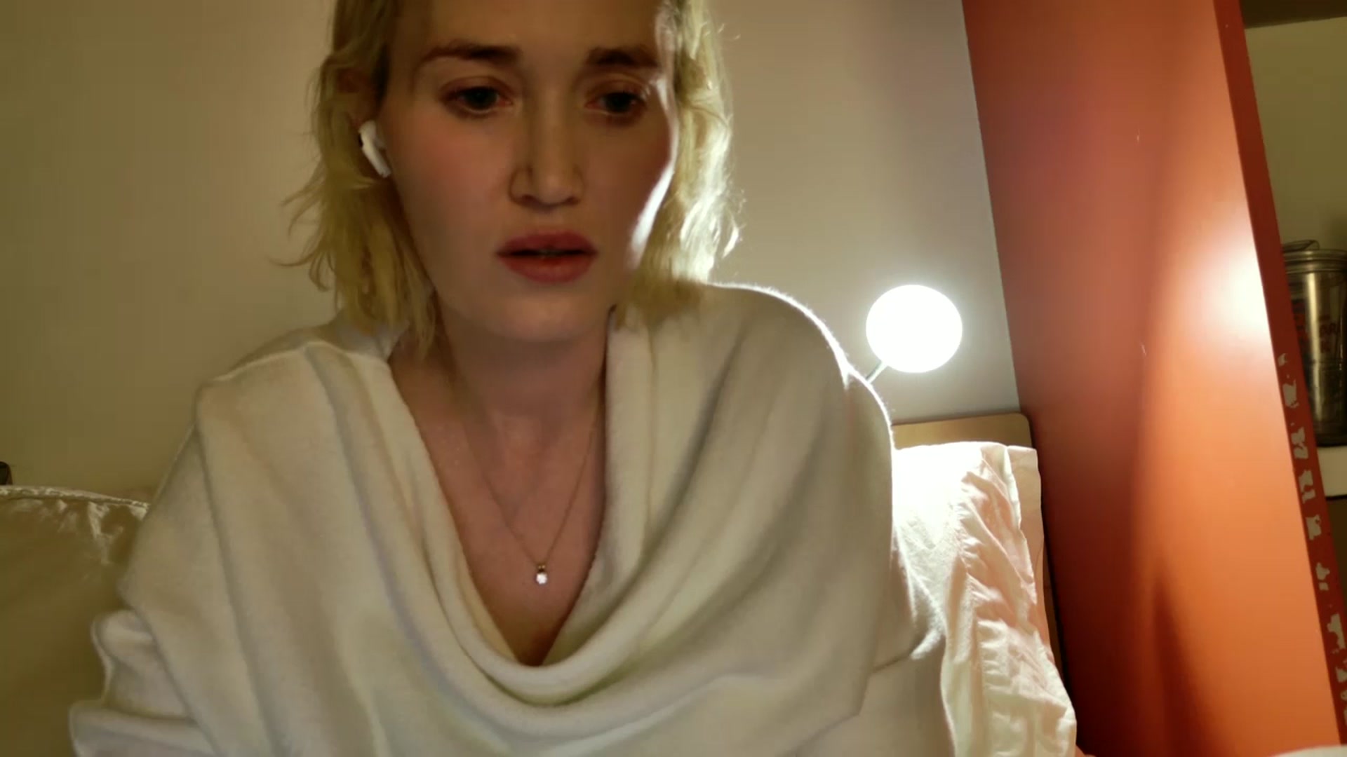 Gallery image thumbnail from Molly_Moans's myfreecams stream on, 02/18/2025, 06:35 image 2 of 20