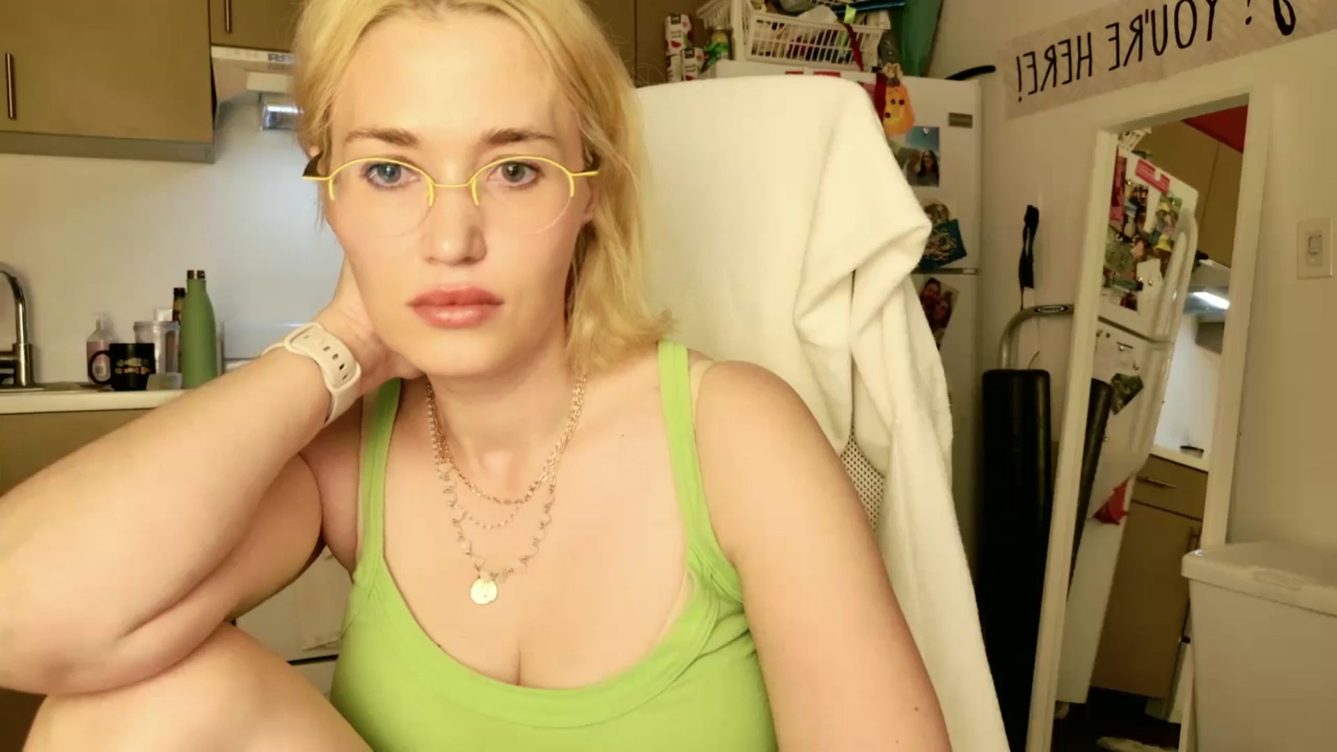 Gallery image thumbnail from Molly_Moans's myfreecams stream on, 03/24/2025, 13:07 image 13 of 20