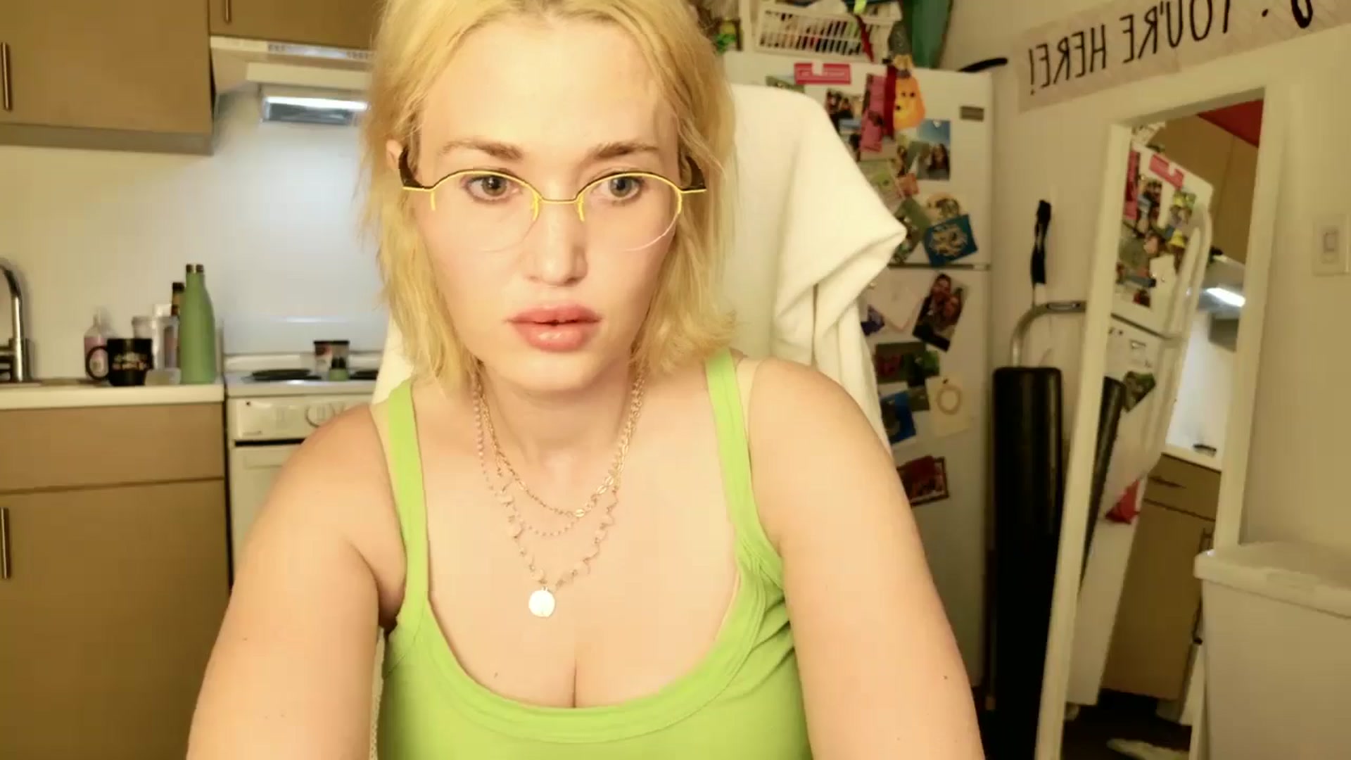 Gallery image thumbnail from Molly_Moans's myfreecams stream on, 03/24/2025, 13:07 image 7 of 20