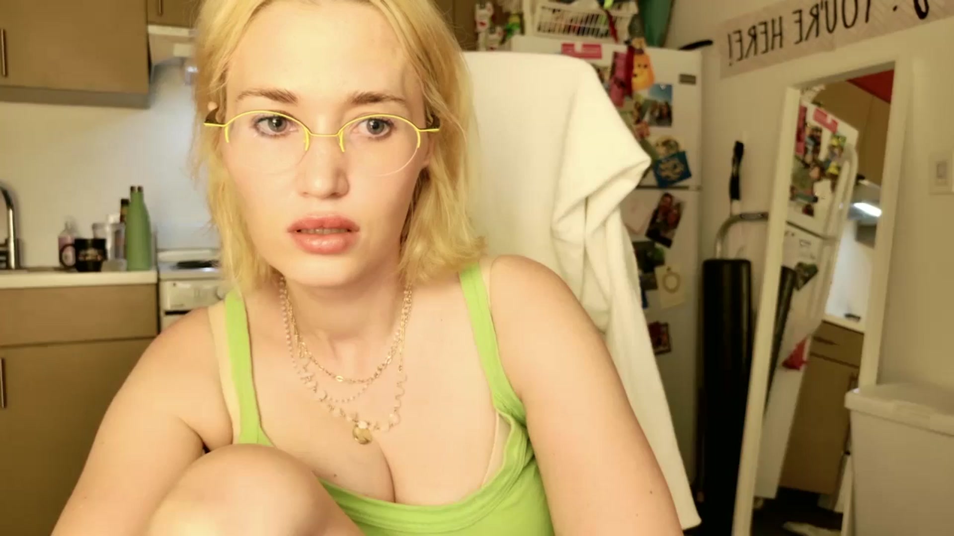 Gallery image thumbnail from Molly_Moans's myfreecams stream on, 03/24/2025, 13:07 image 11 of 20
