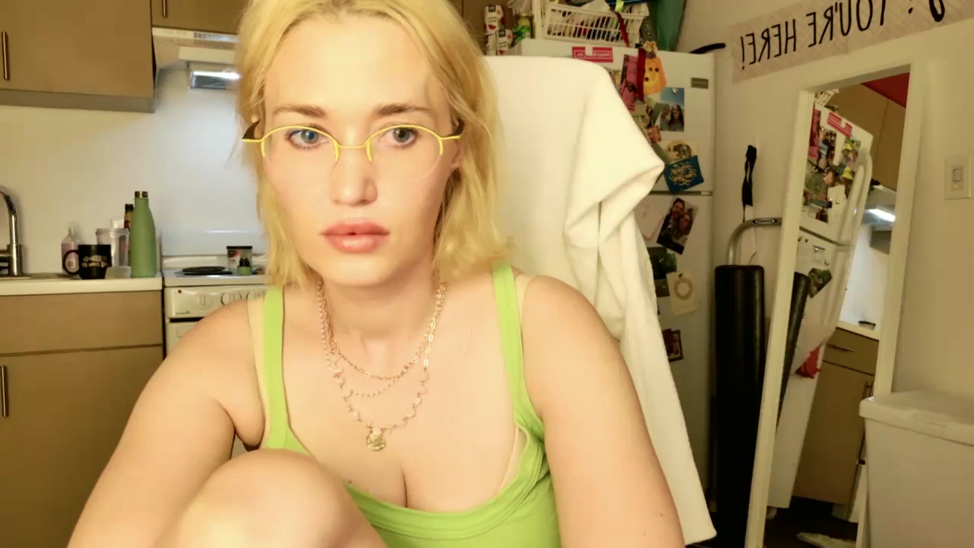 Gallery image thumbnail from Molly_Moans's myfreecams stream on, 03/24/2025, 13:07 image 15 of 20