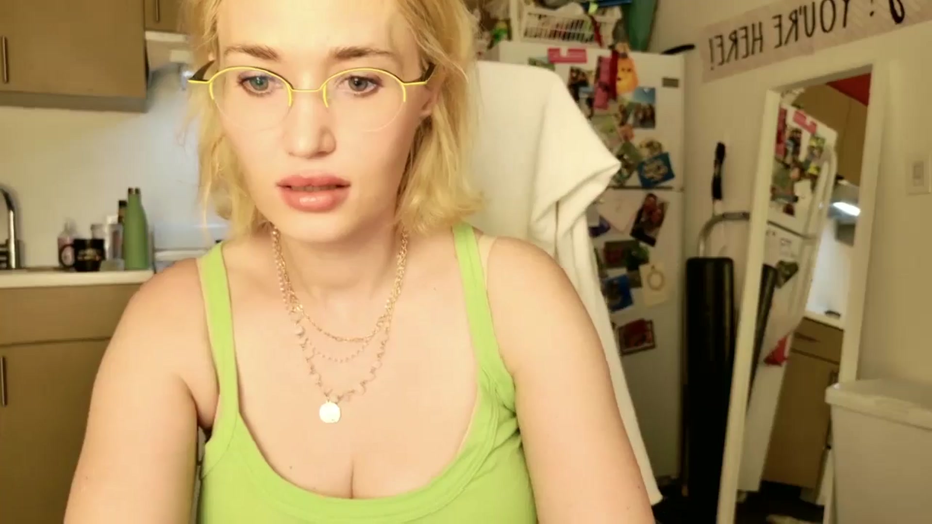 Gallery image thumbnail from Molly_Moans's myfreecams stream on, 03/24/2025, 13:07 image 3 of 20