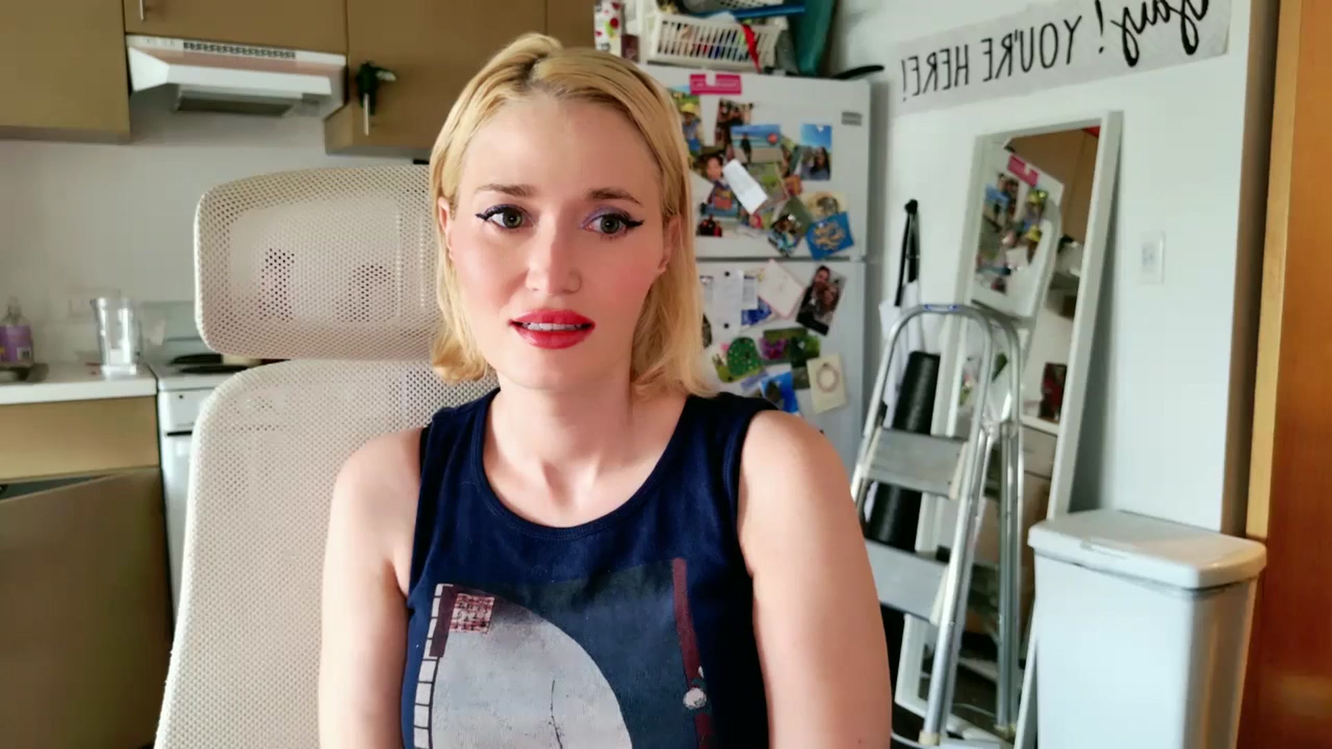 Gallery image thumbnail from Molly_Moans's myfreecams stream on, 05/13/2025, 19:06 image 19 of 20