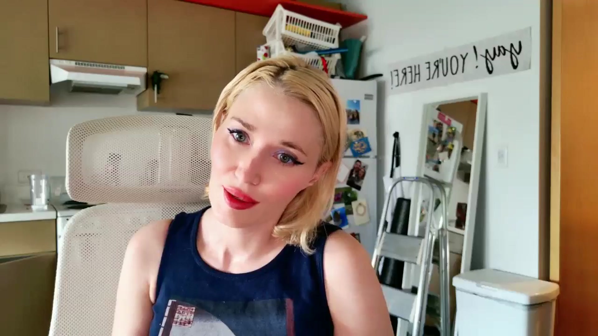 Gallery image thumbnail from Molly_Moans's myfreecams stream on, 05/13/2025, 19:06 image 5 of 20