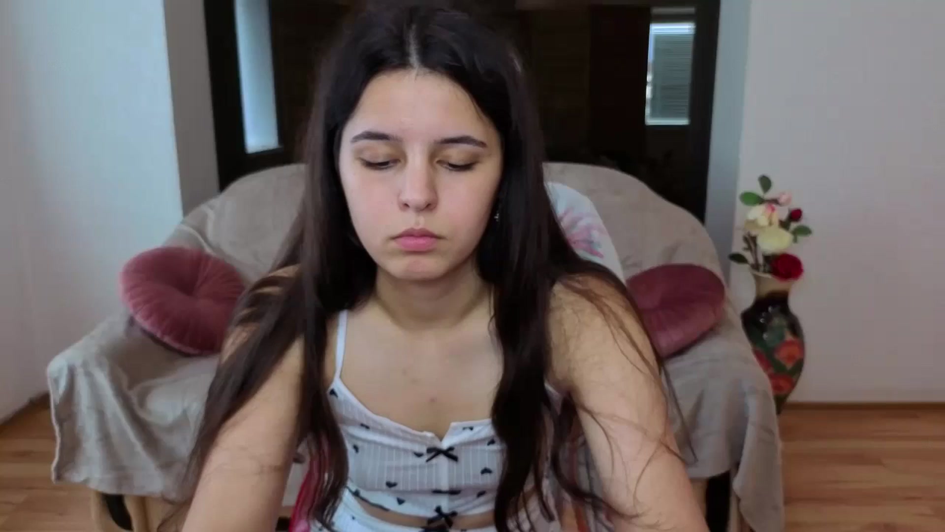Gallery image thumbnail from Molly_Owens's myfreecams stream on, 07/29/2025, 10:00 image 17 of 20