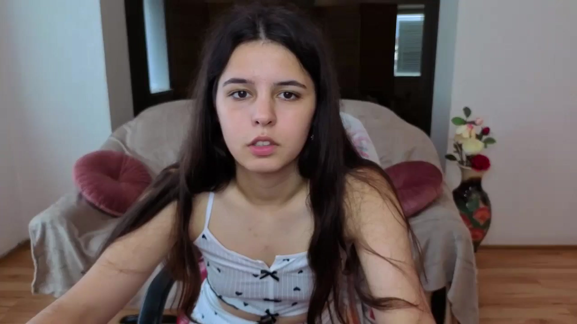 Gallery image thumbnail from Molly_Owens's myfreecams stream on, 07/29/2025, 10:00 image 16 of 20